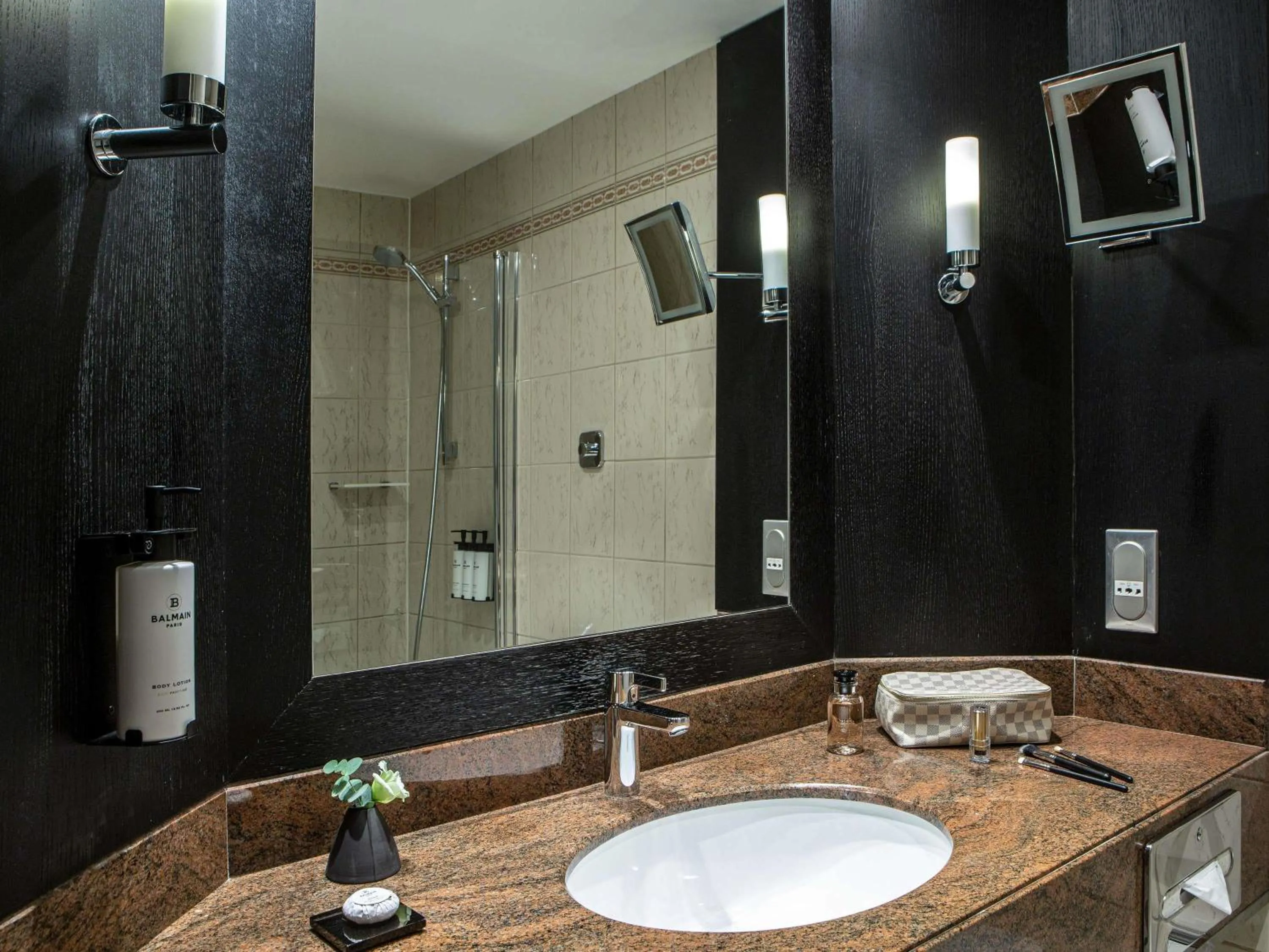 Bedroom in Sofitel Strasbourg Grande Ile