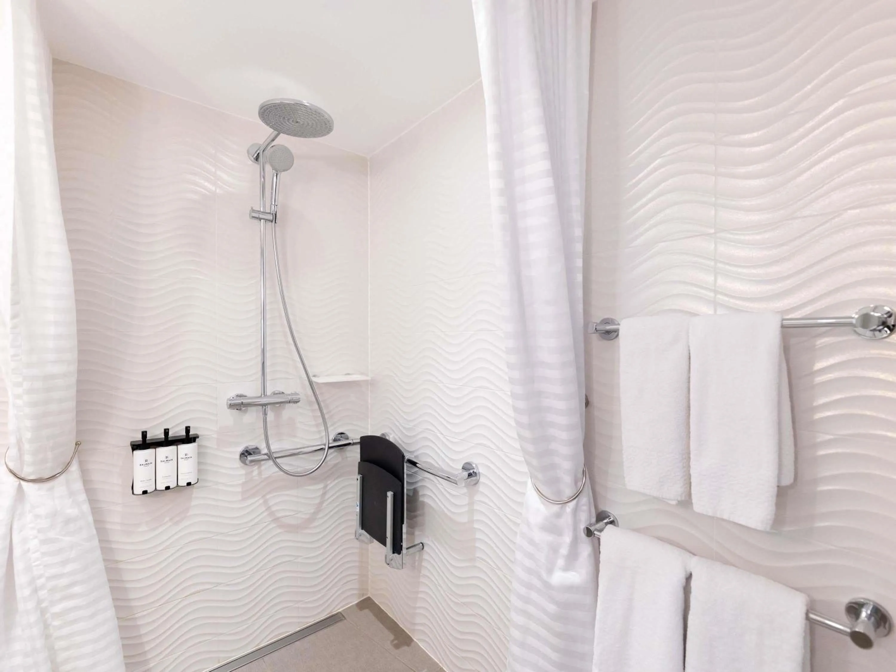 Bedroom in Sofitel Strasbourg Grande Ile