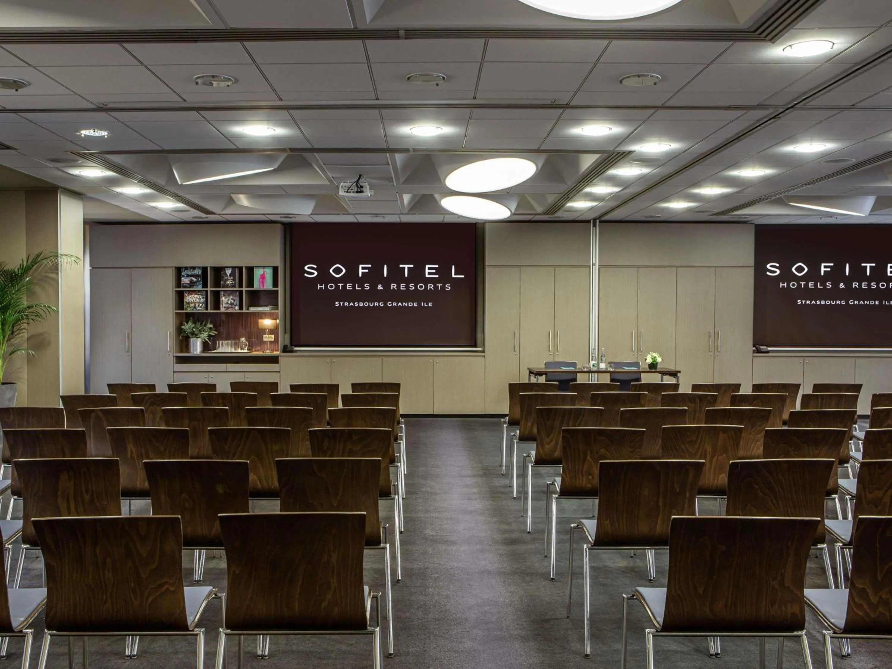 Meeting/conference room in Sofitel Strasbourg Grande Ile