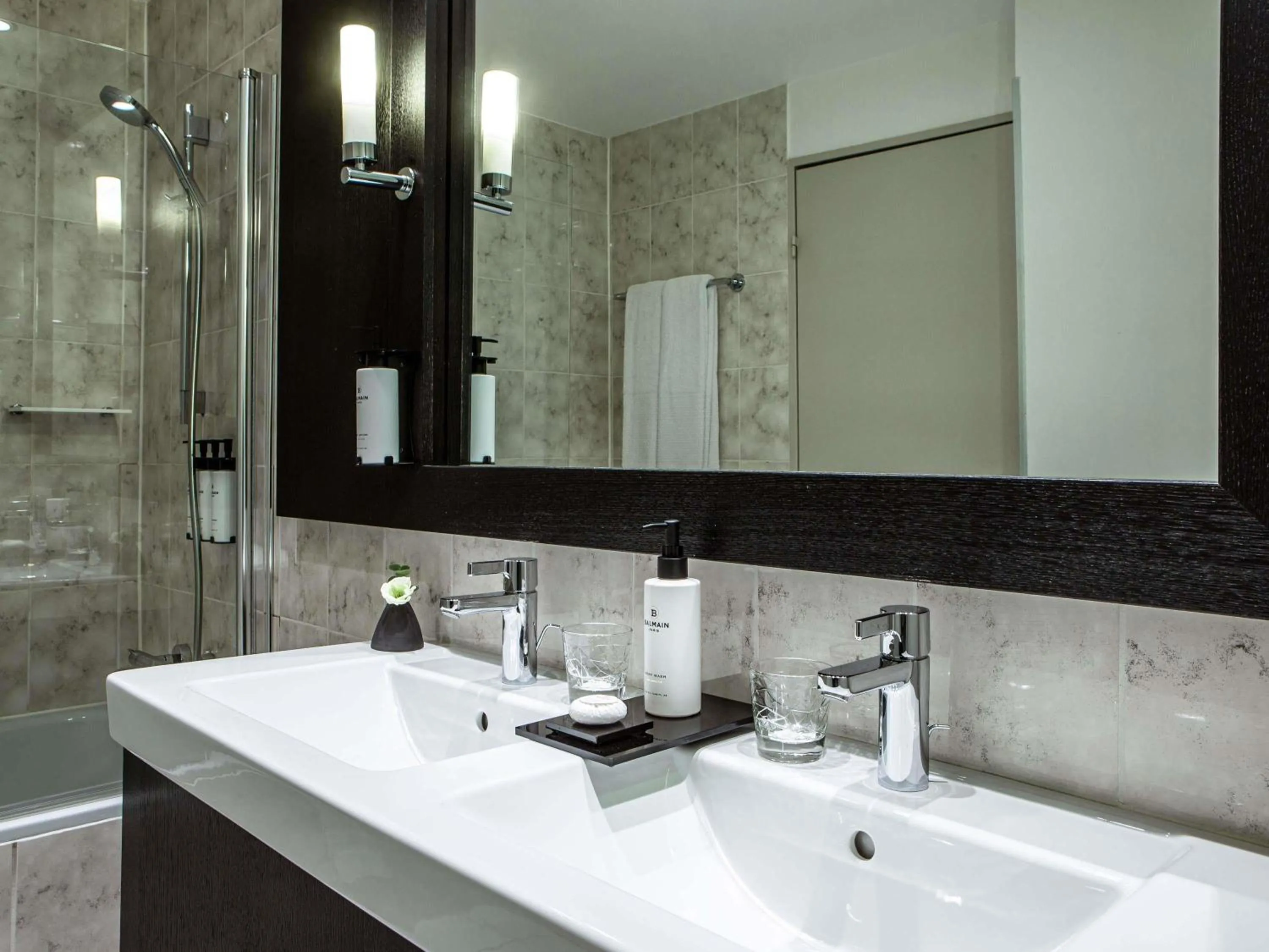 Bedroom in Sofitel Strasbourg Grande Ile