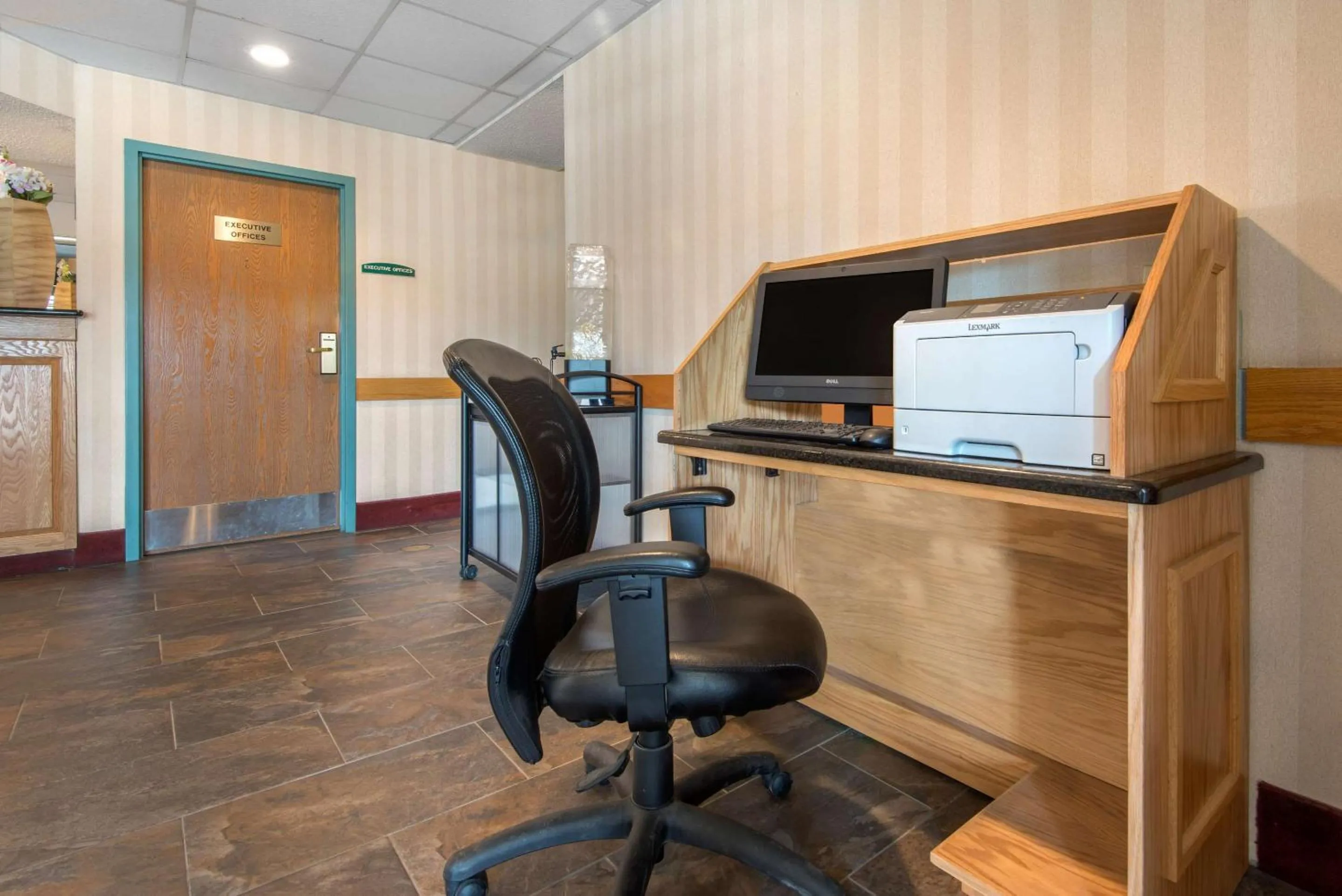 Business facilities in Quality Inn & Suites