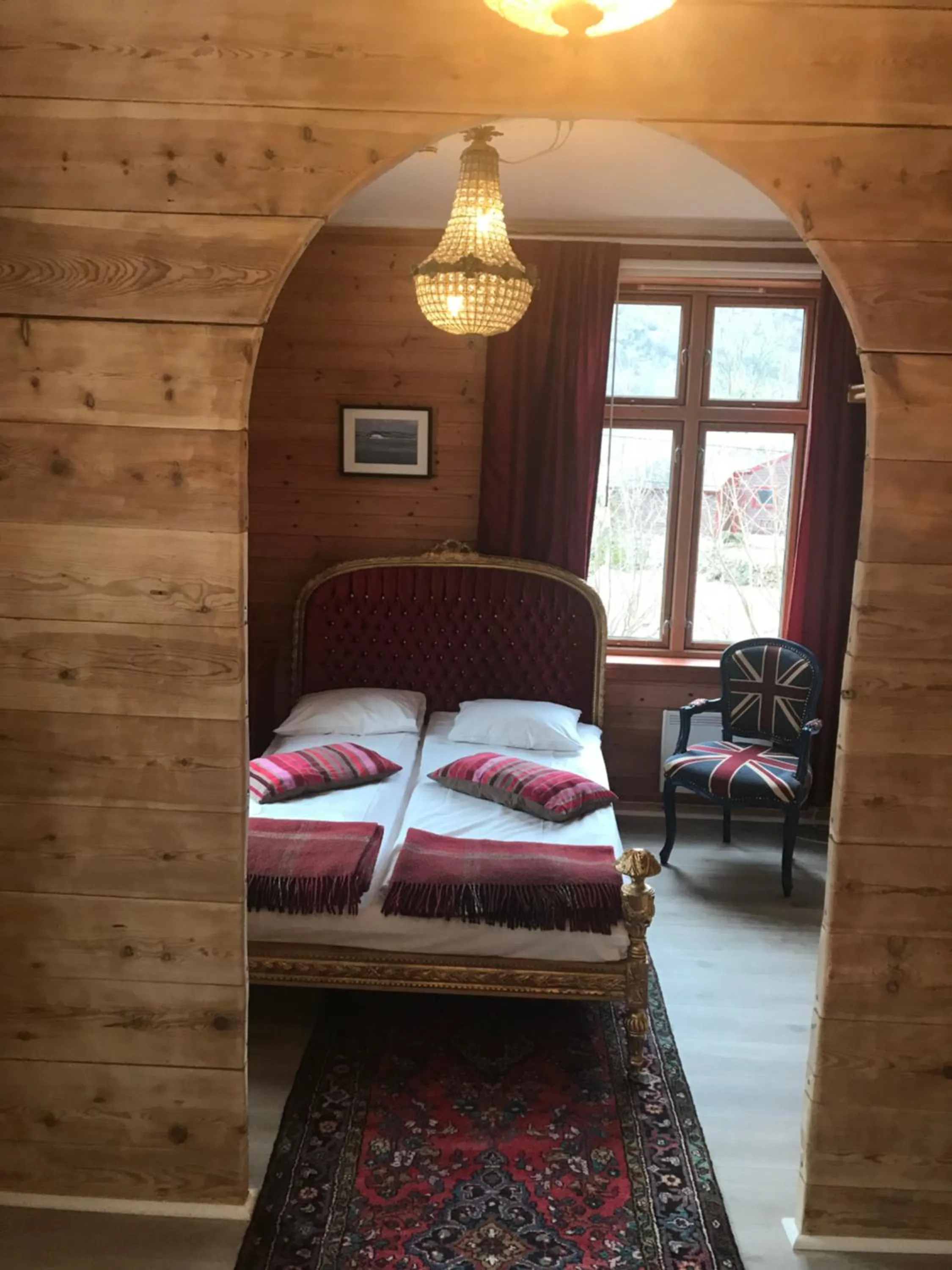 Photo of the whole room, Bed in Eidfjord Gjestgiveri