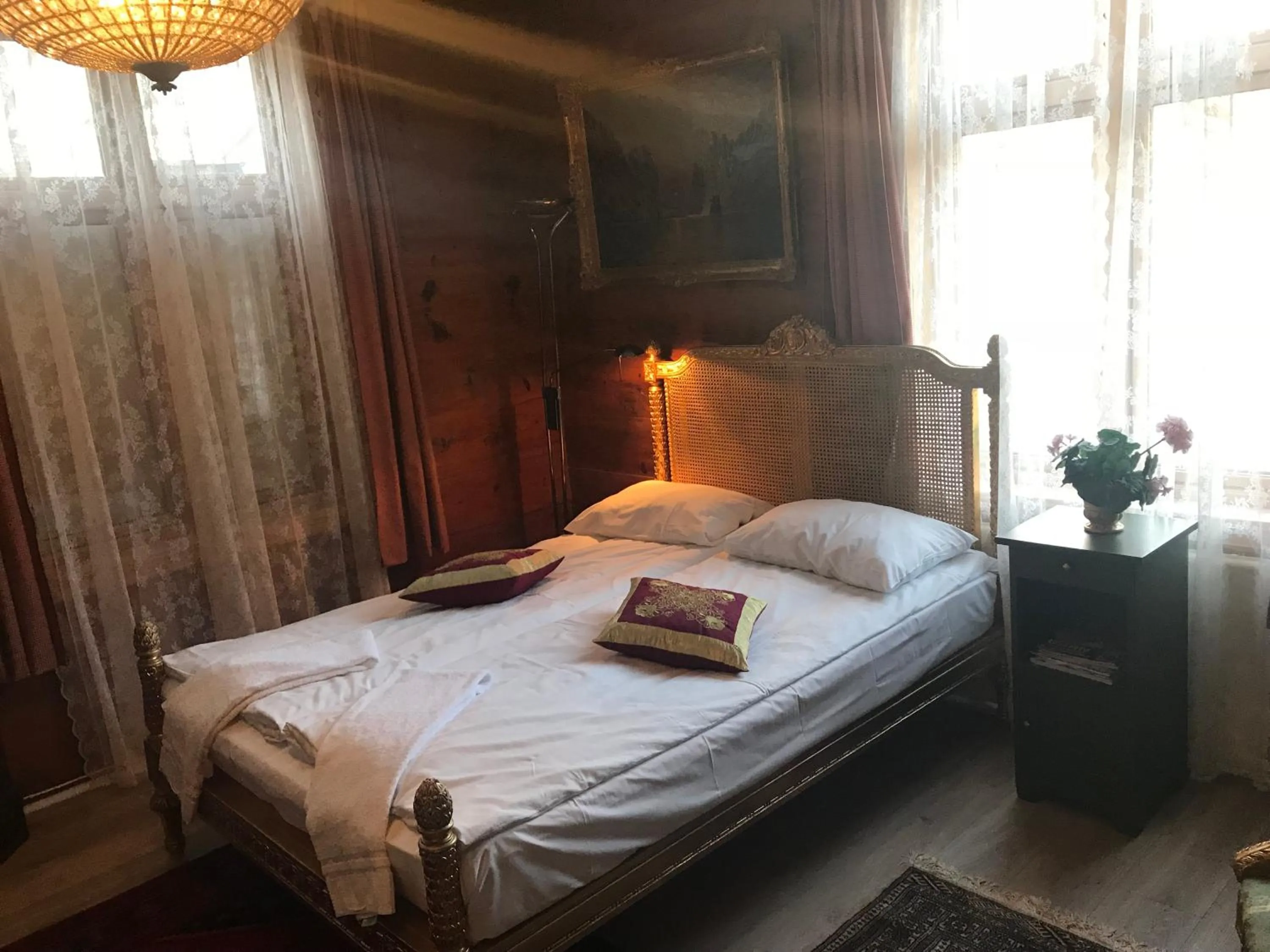 Bed in Eidfjord Gjestgiveri