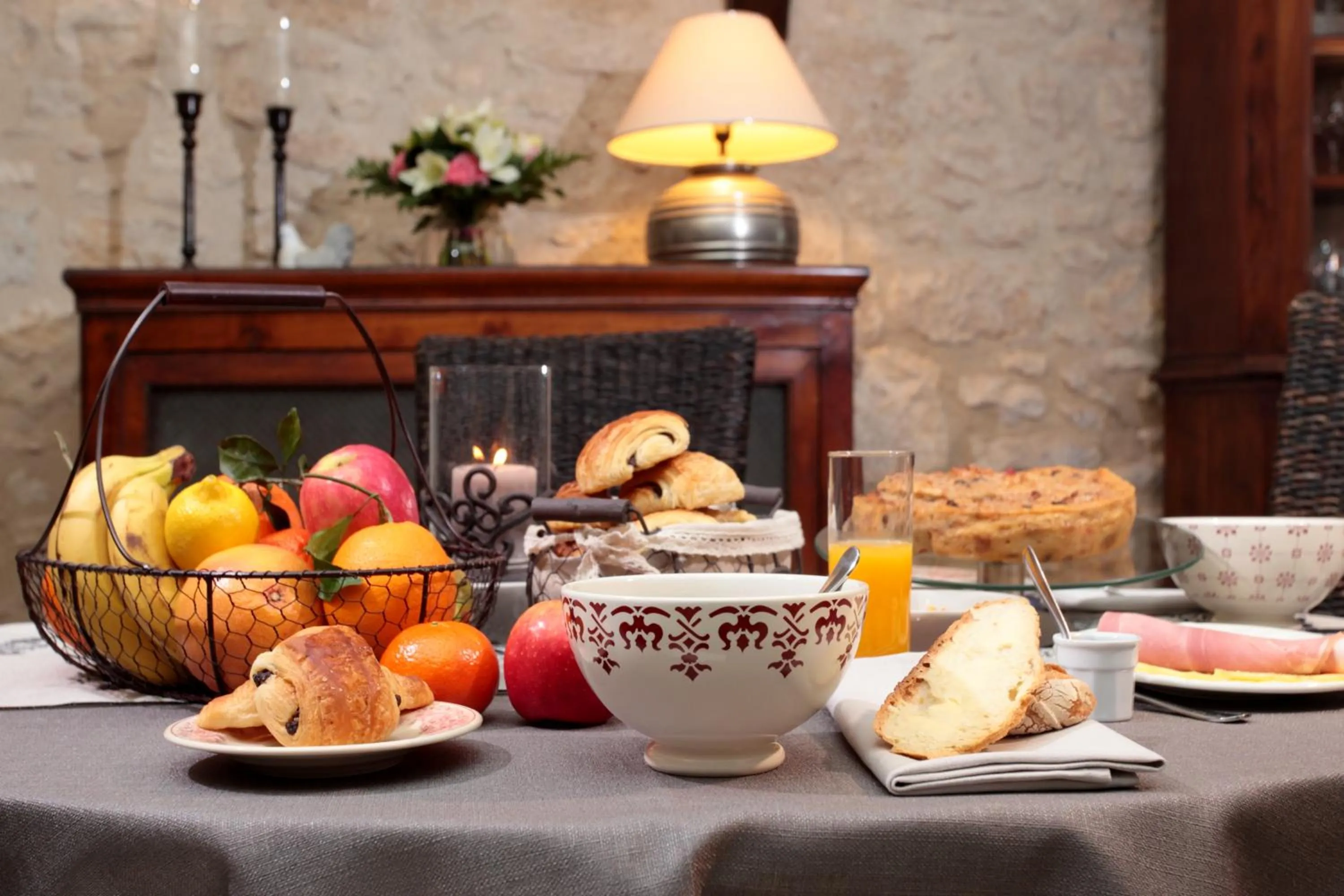 Buffet breakfast in Le Mas Des Bories - Grand Perigueux