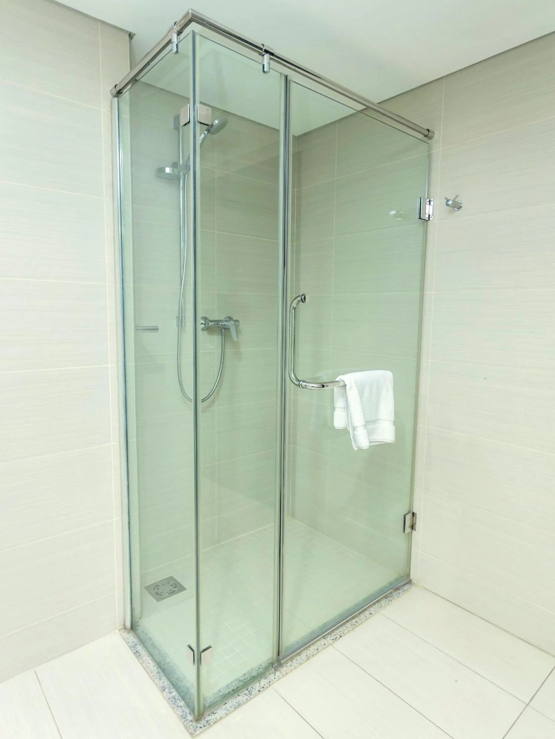 Shower in The Providence Hotel