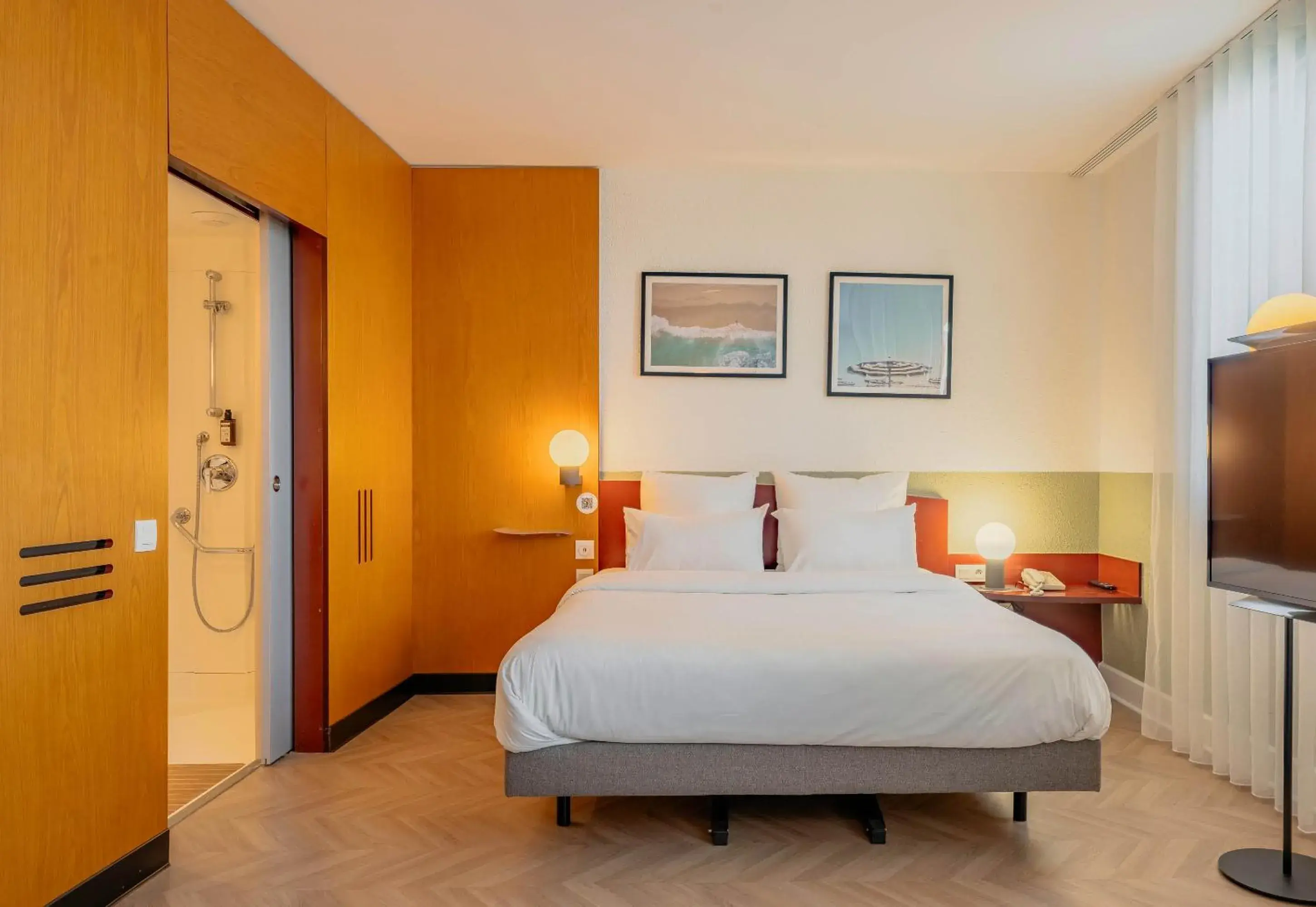 Triple Room - Disability Access in B&B HOTEL Calais Terminal Cité Europe 4 étoiles Triple Room - Disability Access in B&B HOTEL Calais Terminal Cité Europe 4 étoiles