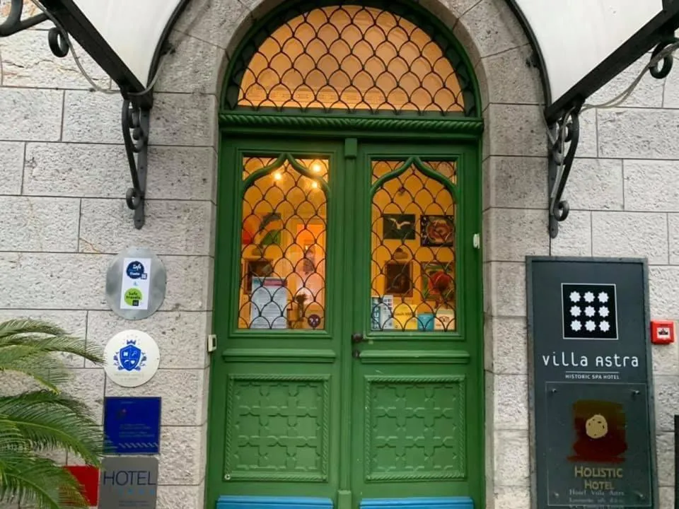 Facade/entrance in Hotel Villa Astra