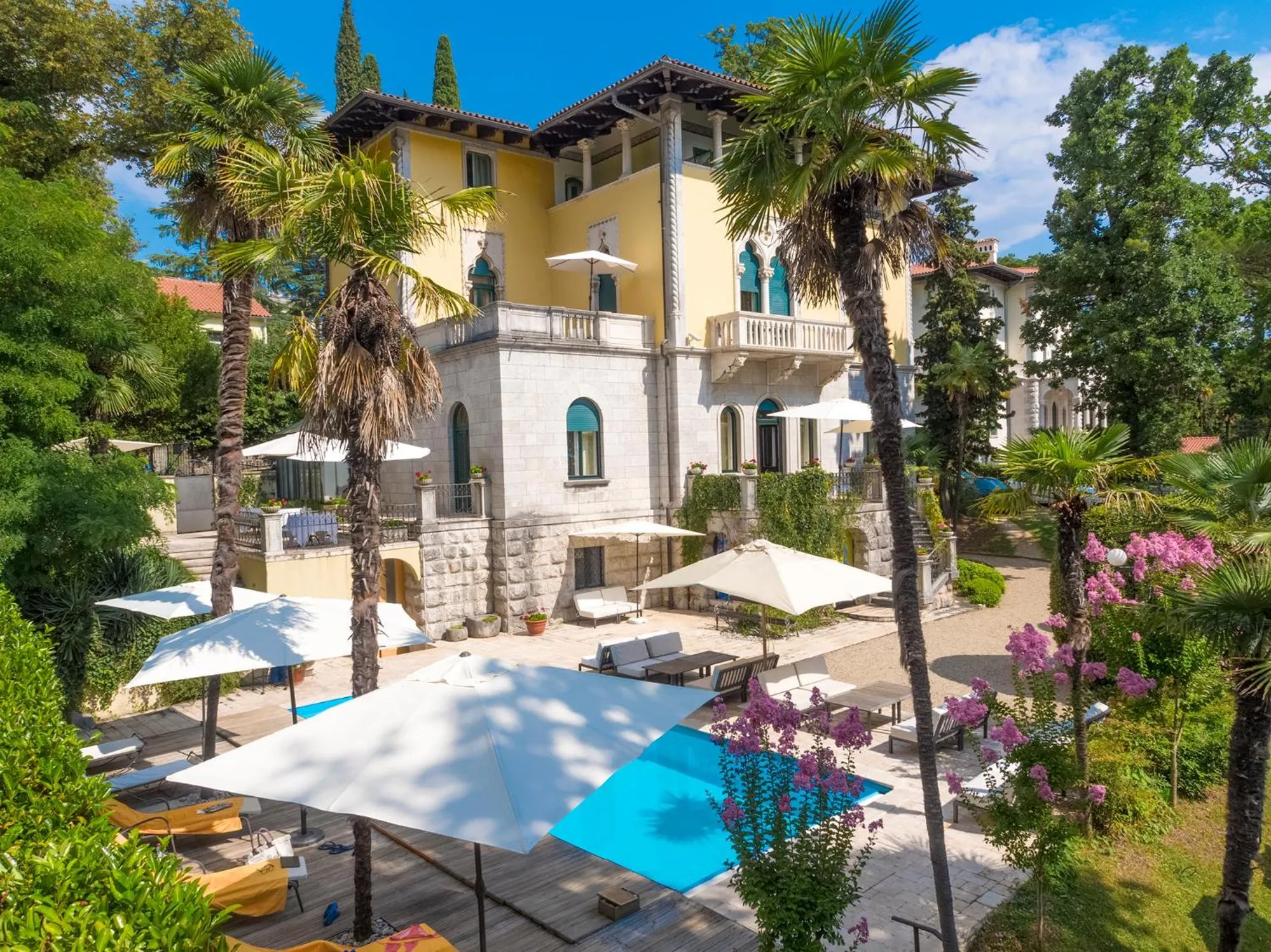 Property building in Hotel Villa Astra