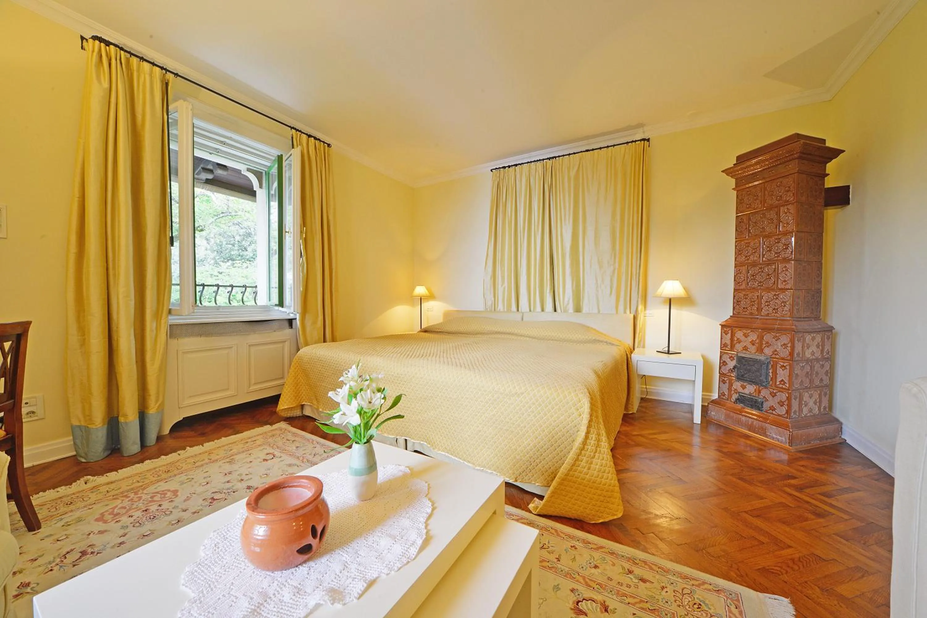 Bedroom, Bed in Hotel Villa Astra