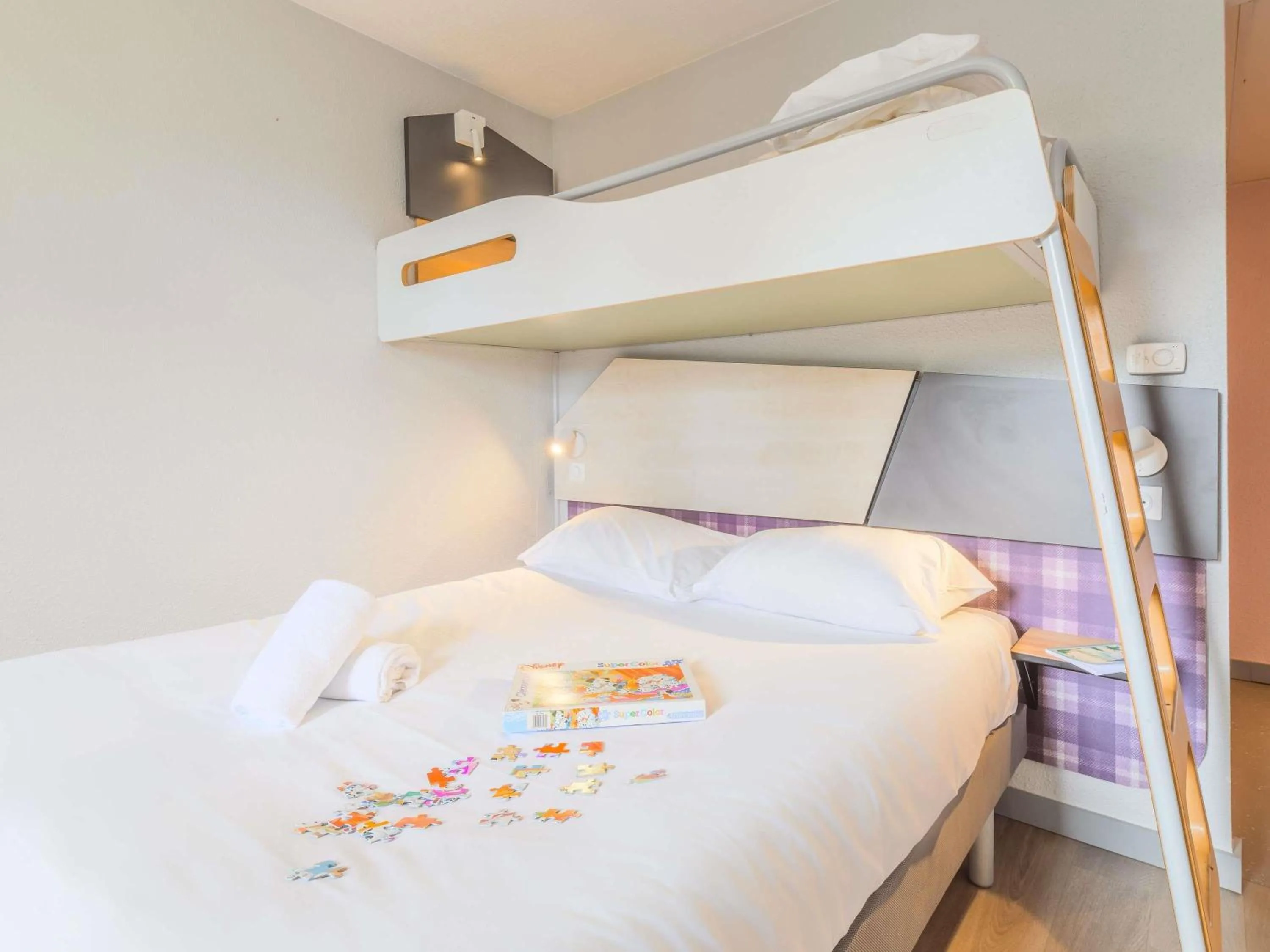 Bedroom, Bed in greet hôtel Annecy Cran-Gevrier by Accor