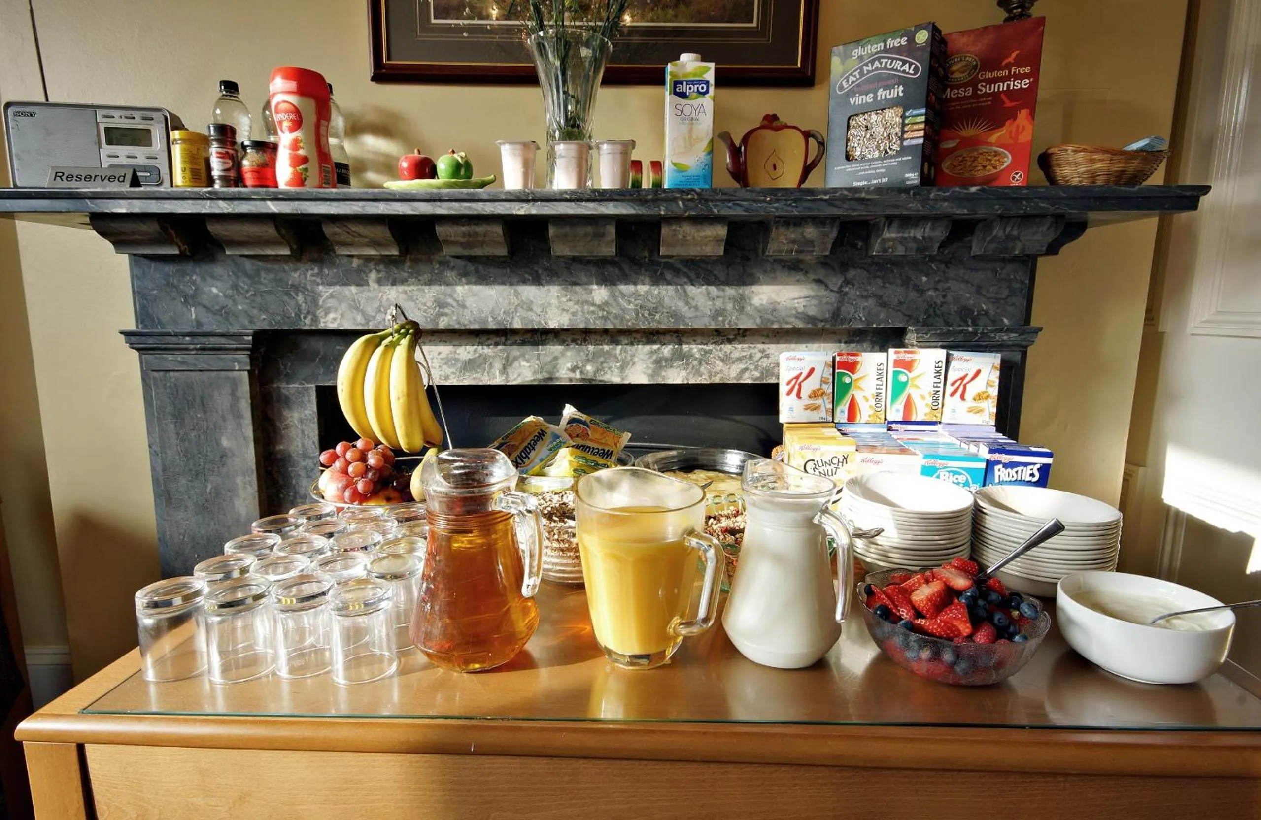 Buffet breakfast in The Apple House