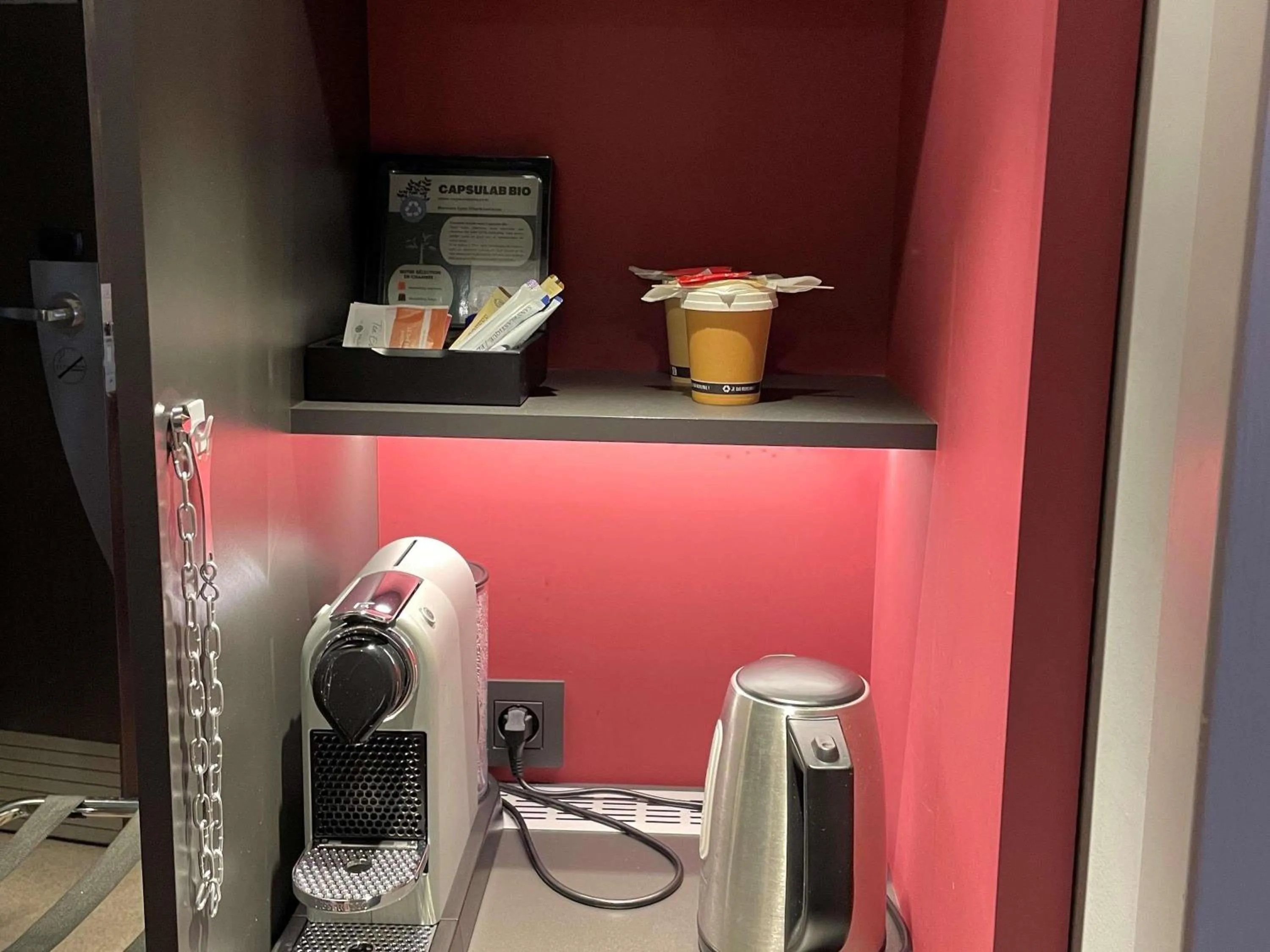 Bedroom in Mercure Lyon Charbonnières