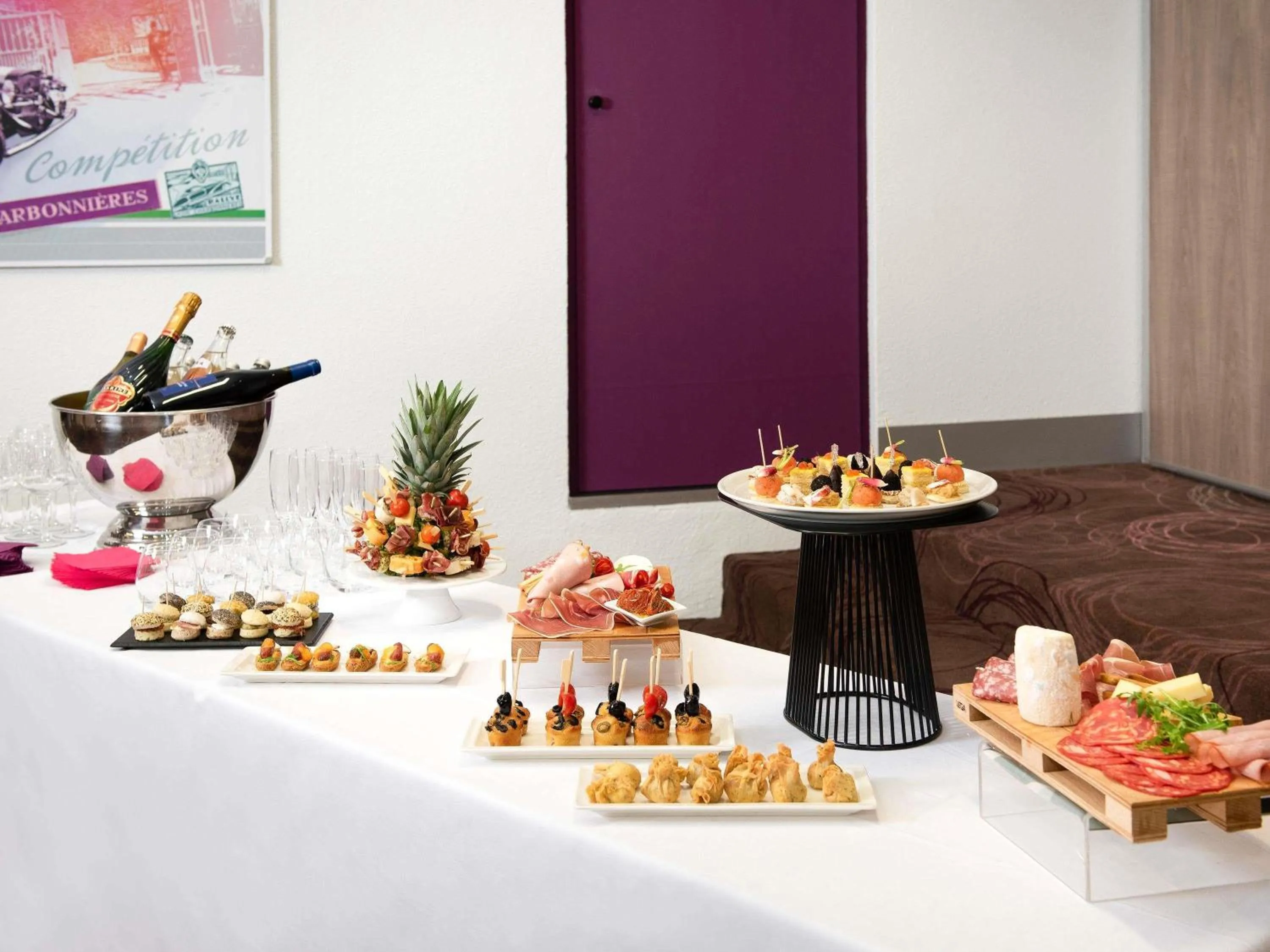 Meeting/conference room in Mercure Lyon Charbonnières