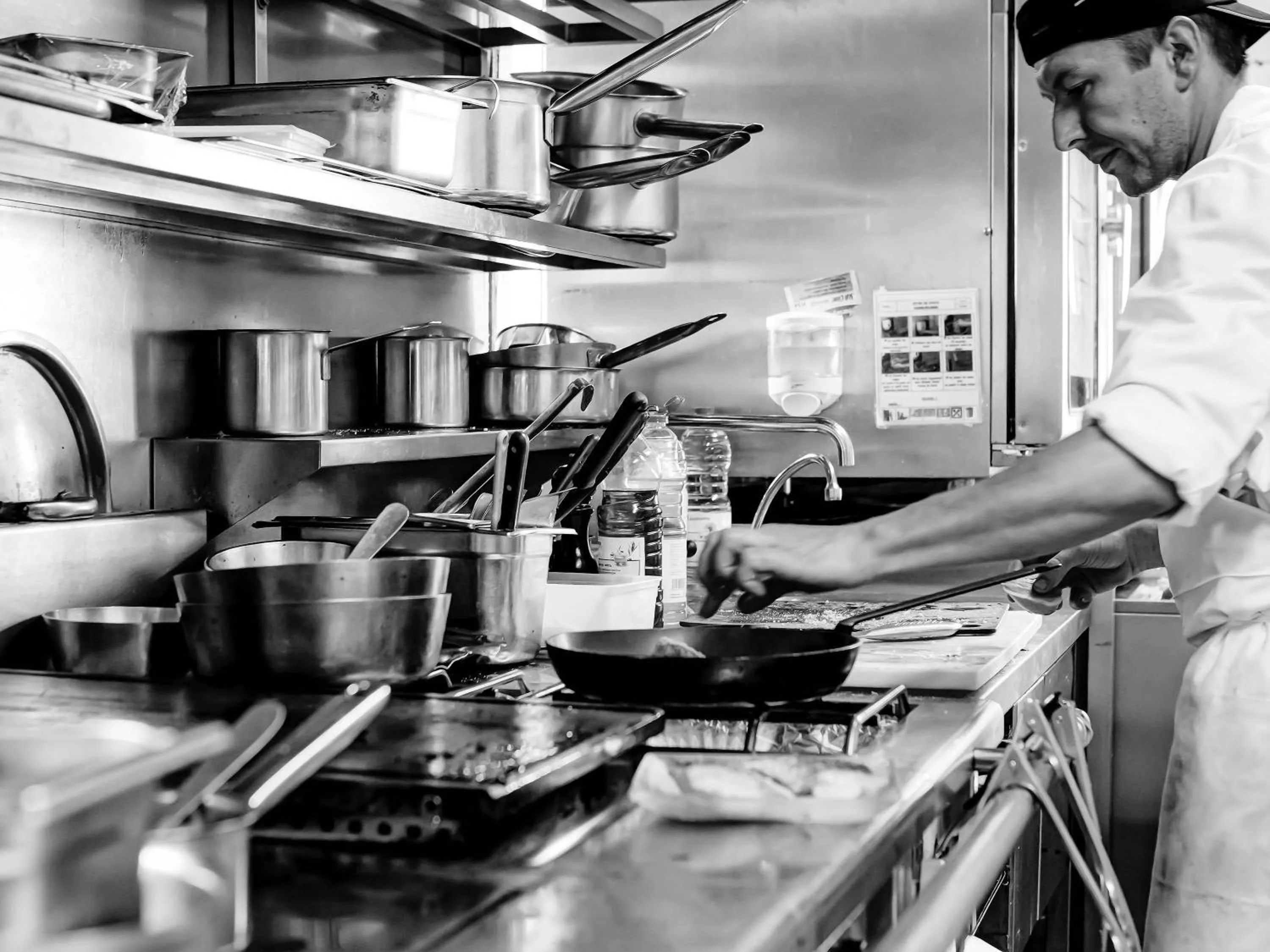 Restaurant/places to eat in Mercure Lyon Charbonnières