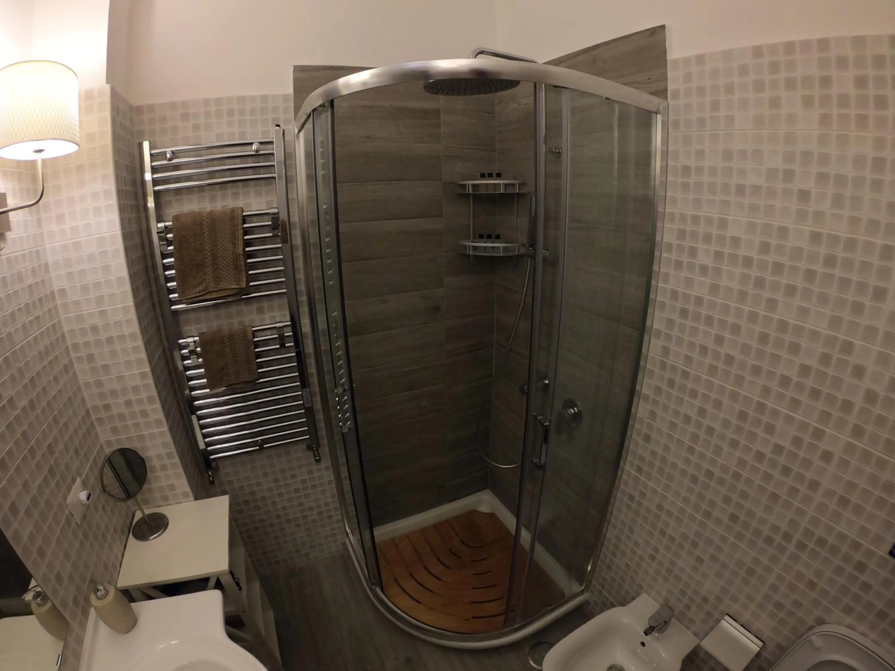 Shower in PINOTTO BNB