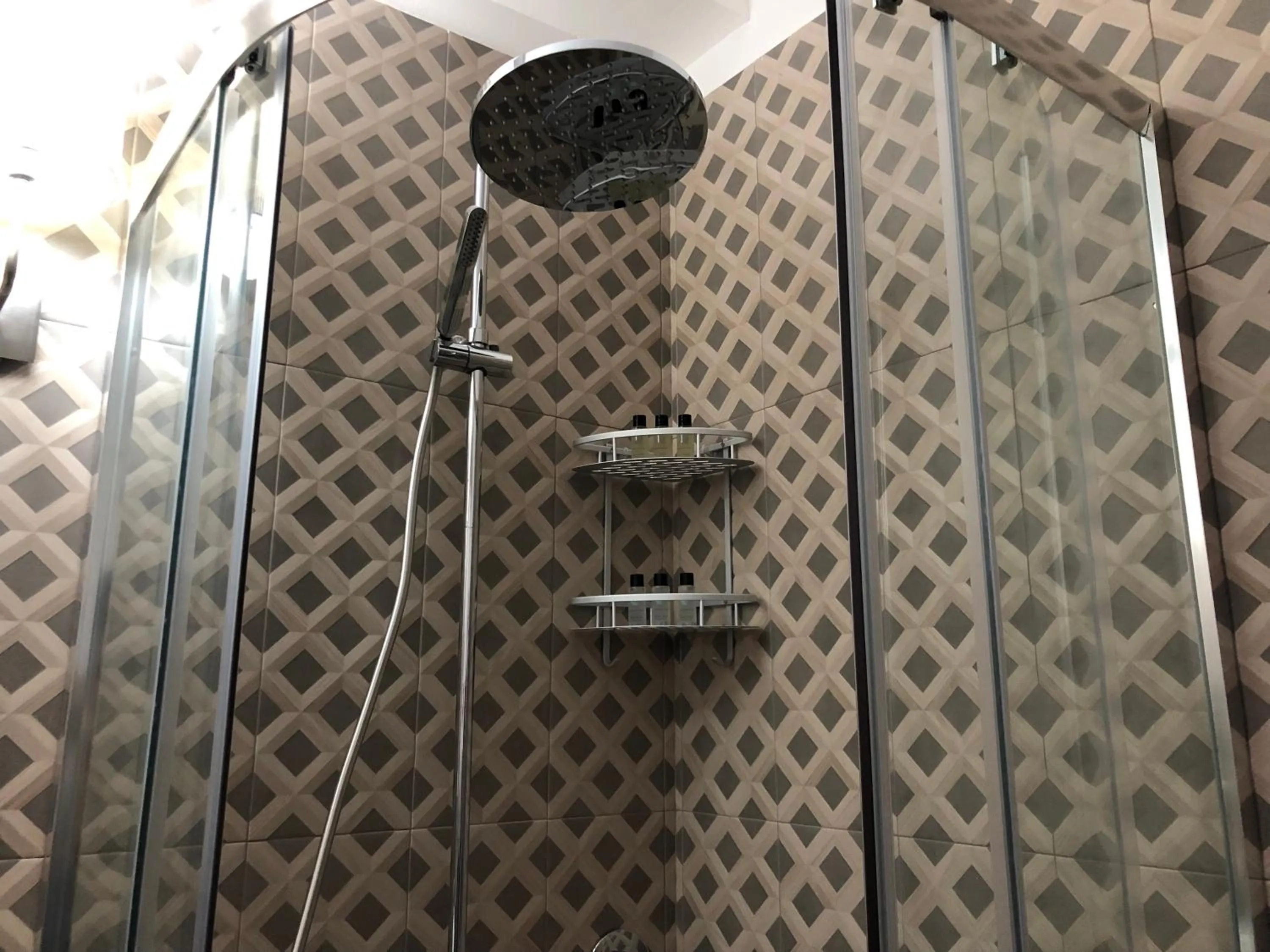Shower in PINOTTO BNB