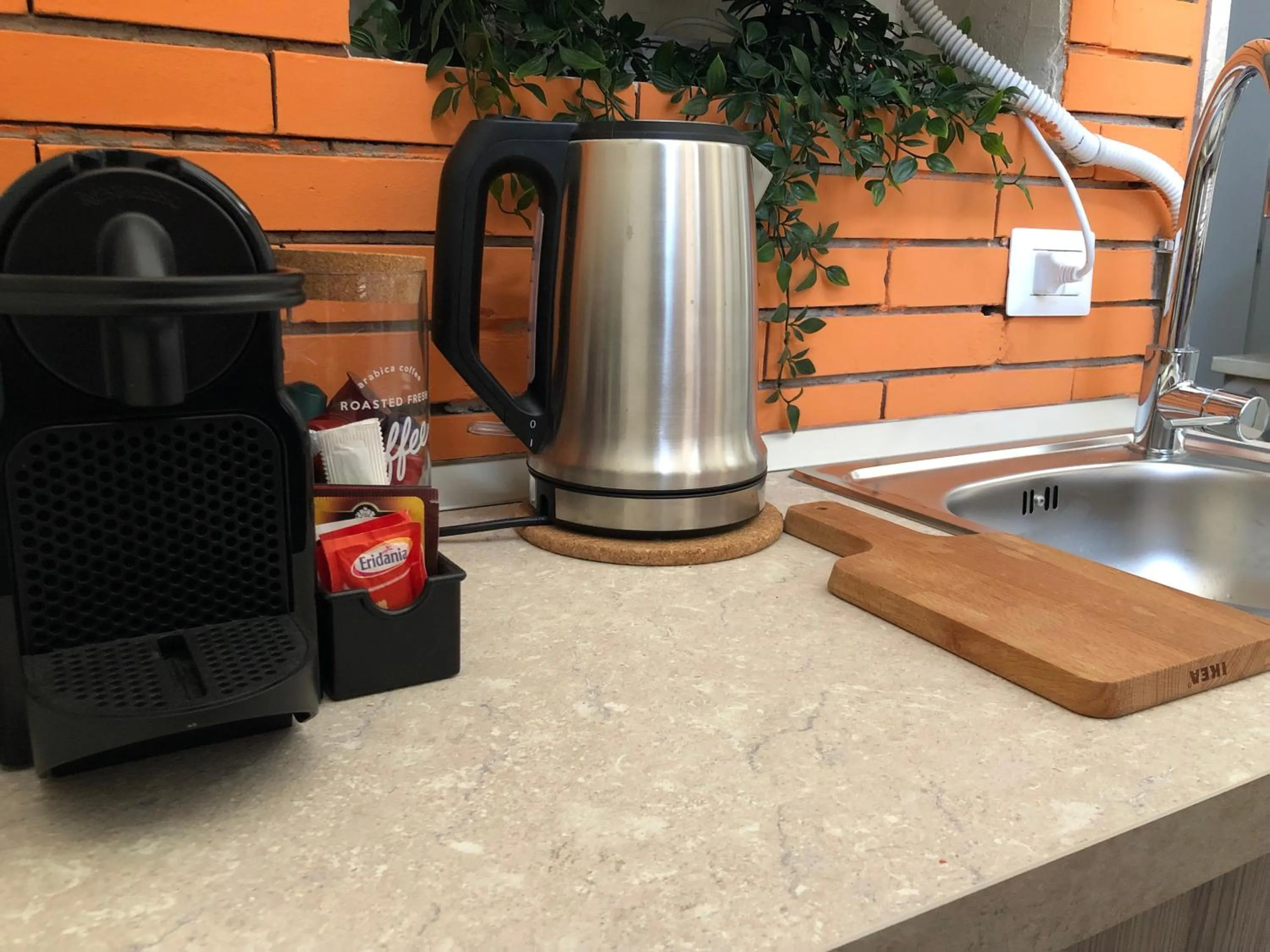 Coffee/tea facilities in PINOTTO BNB