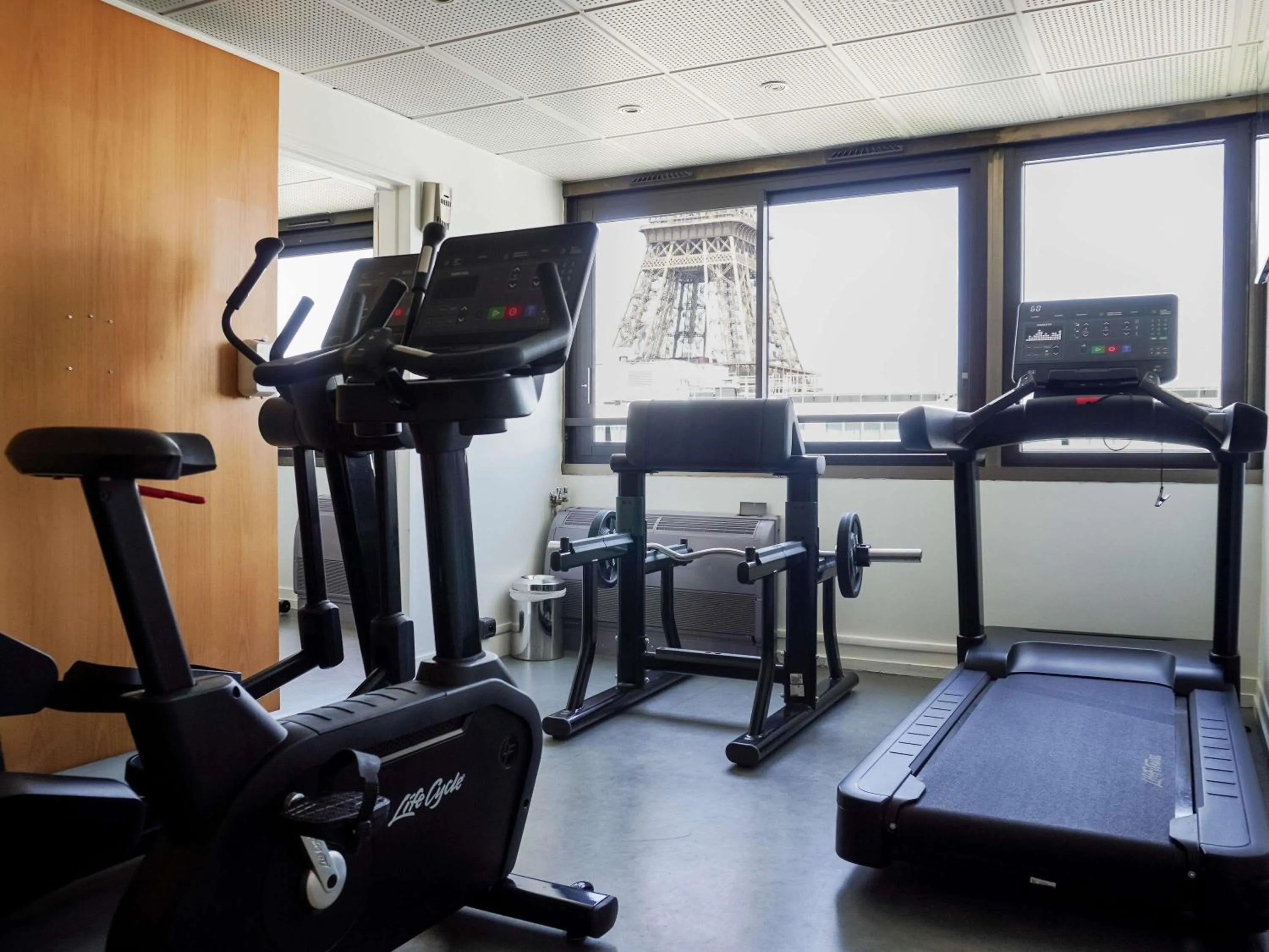 Fitness centre/facilities in Mercure Paris Centre Tour Eiffel