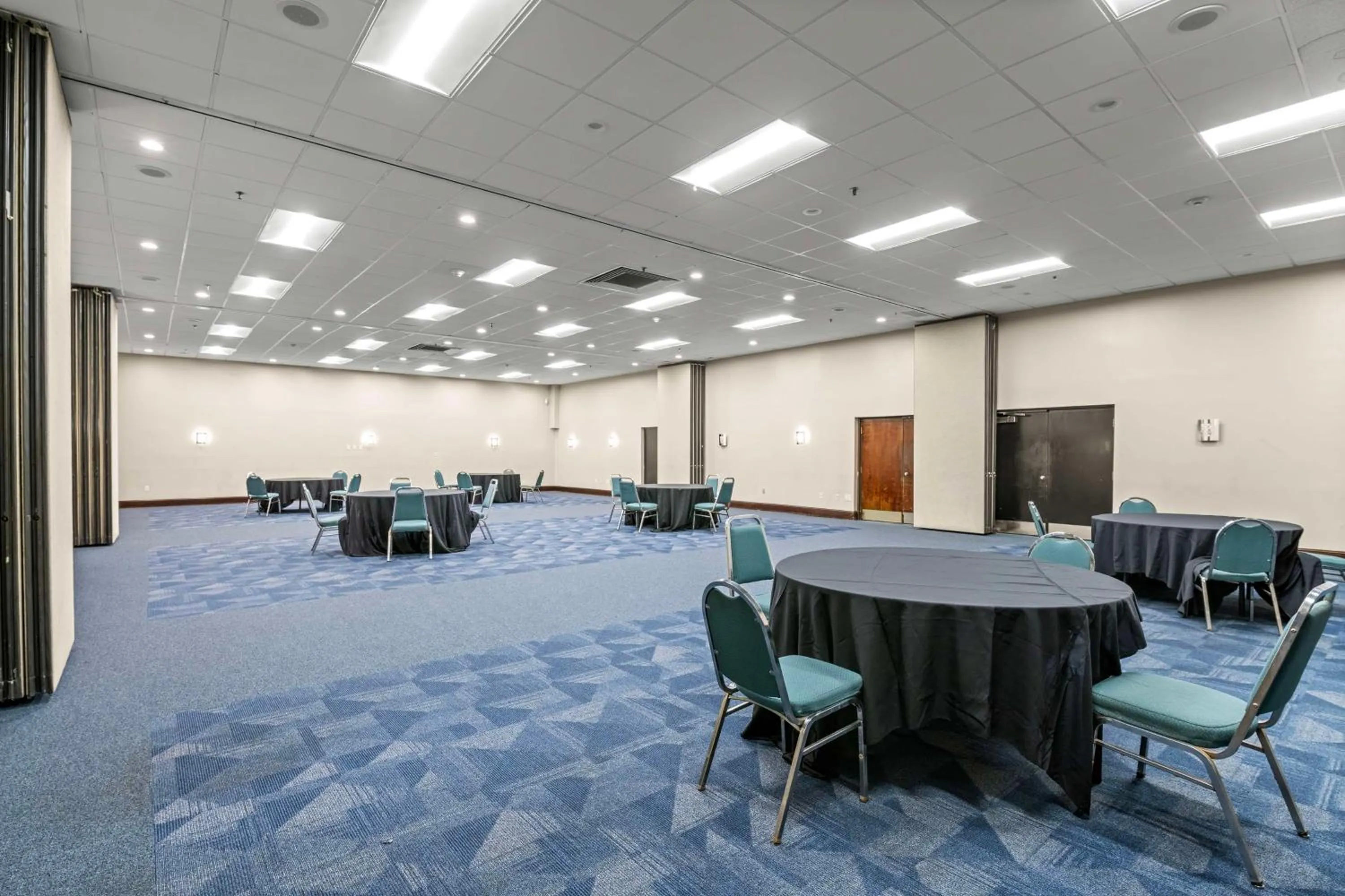 Banquet/Function facilities in Red Lion Hotel Charlotte