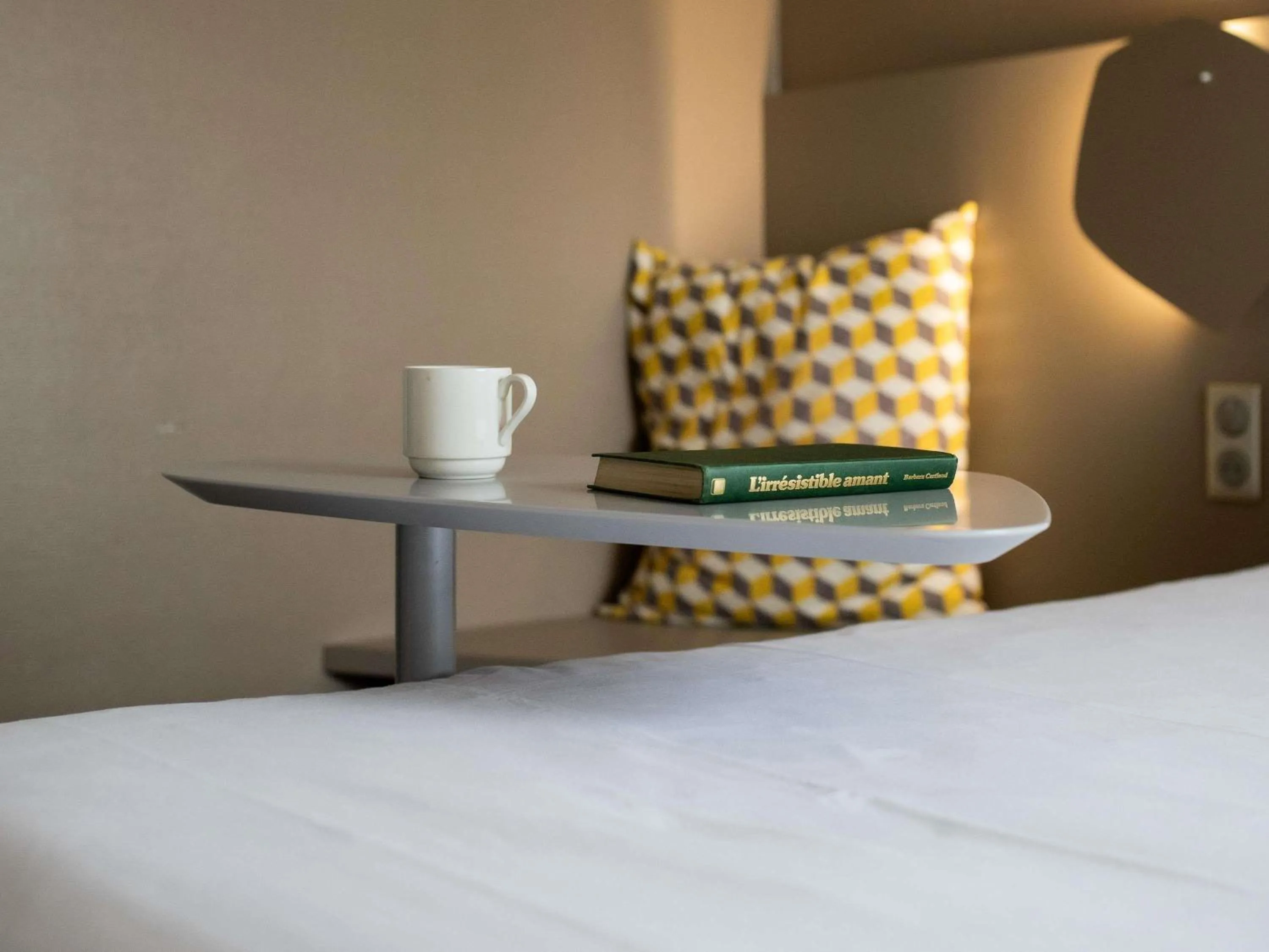 Bedroom, Bed in ibis Styles Paris Bercy