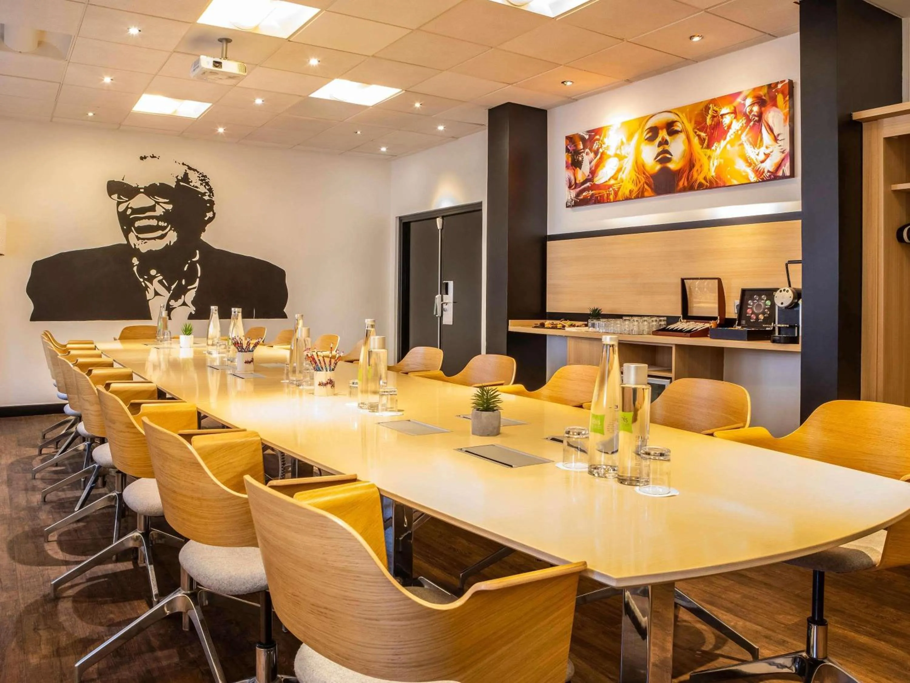 Meeting/conference room in ibis Styles Paris Bercy