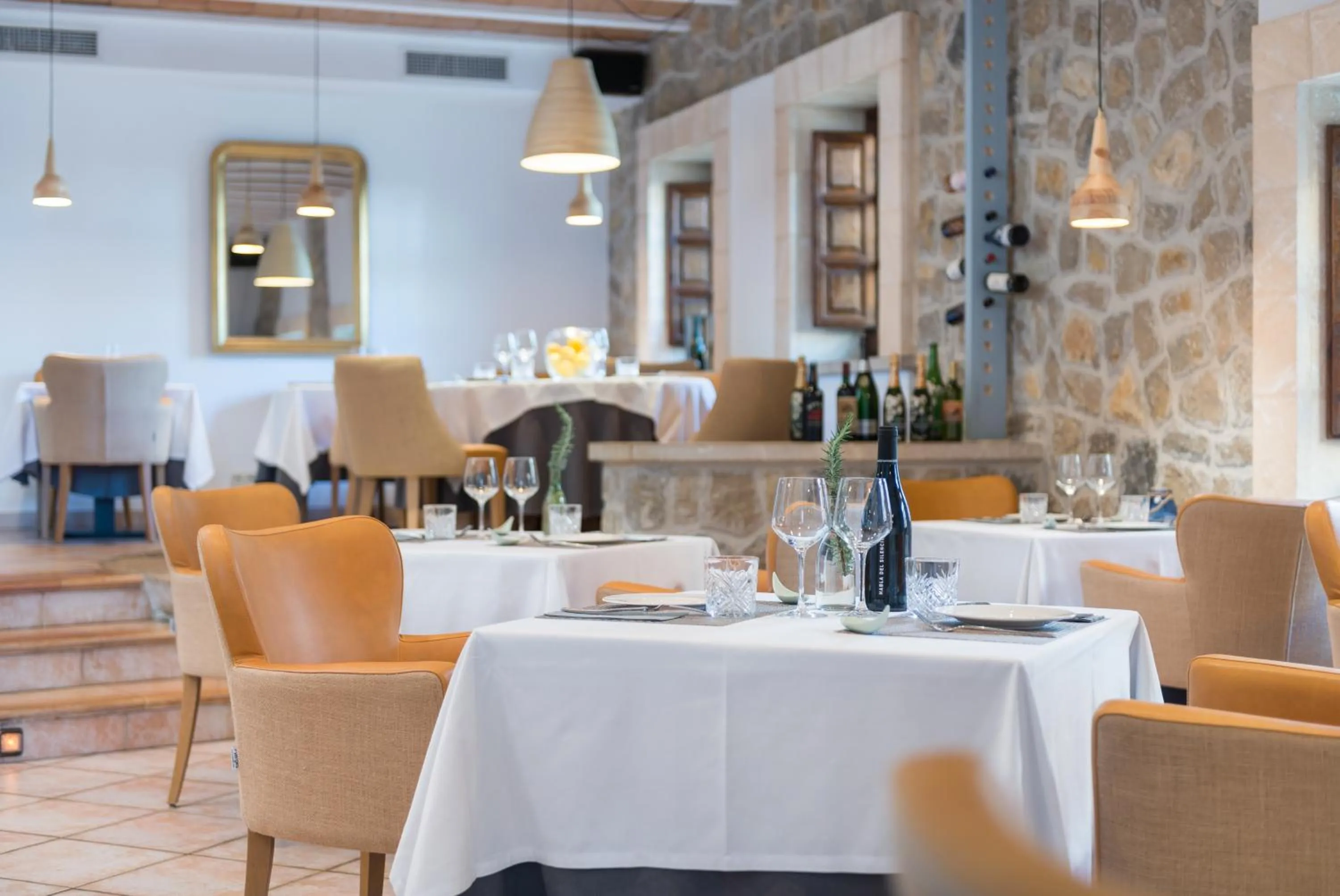 Restaurant/places to eat in New Can Furios Hotel by Can Calco Hotels