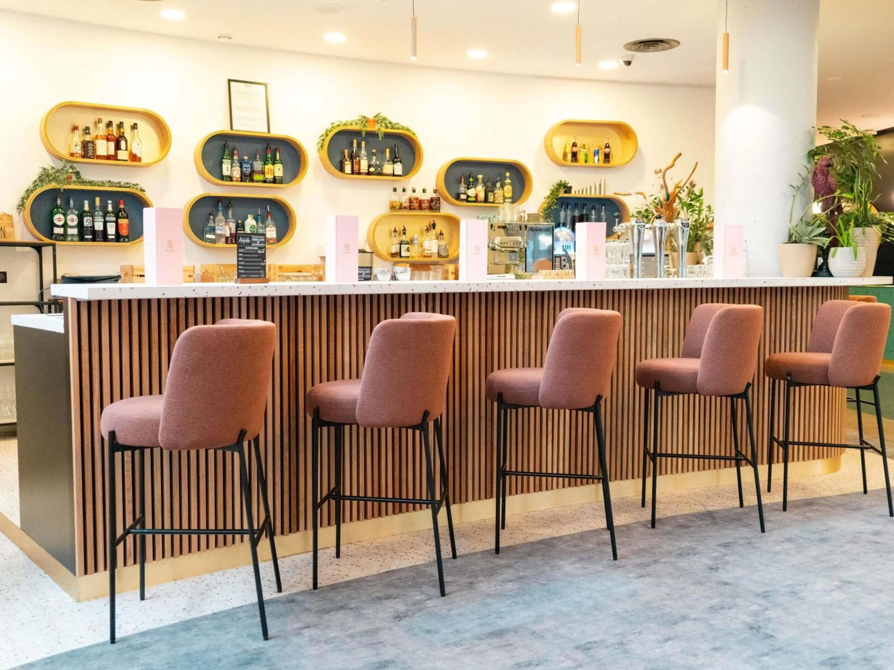 Property building in Mercure Paris Val de Fontenay