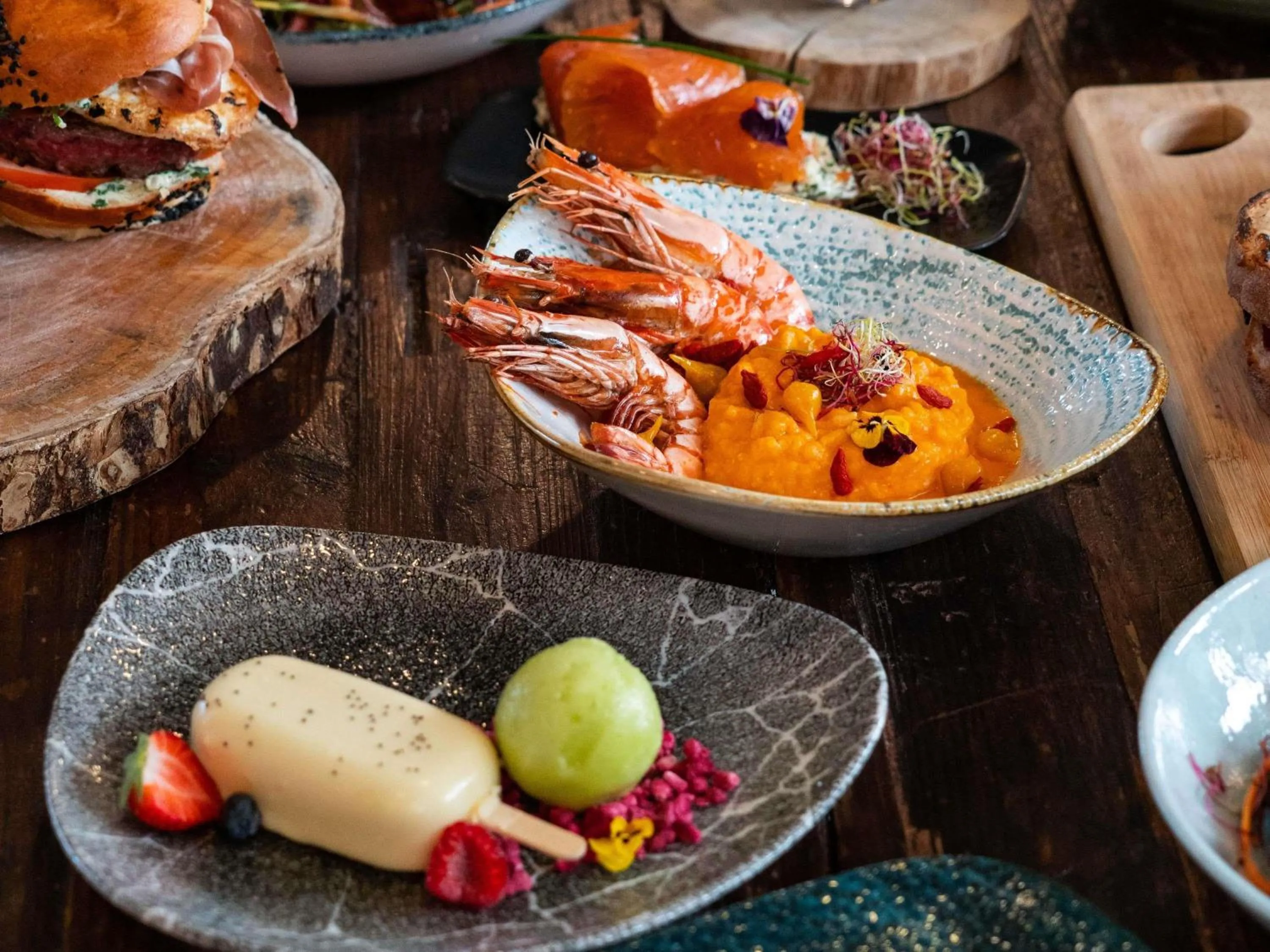 Property building in Mercure Paris Val de Fontenay