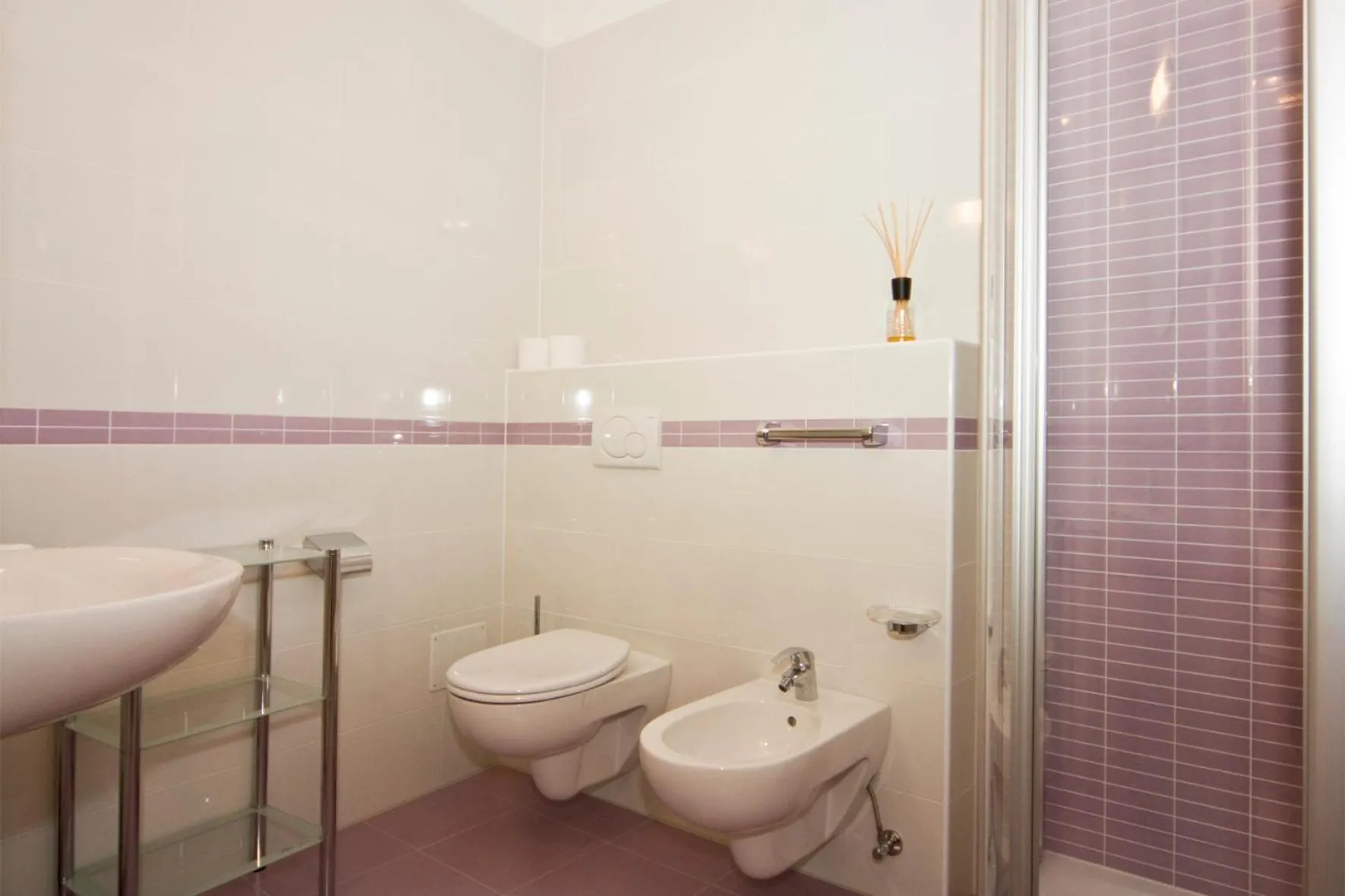 Bathroom in Pizzeria Restaurant Wieser