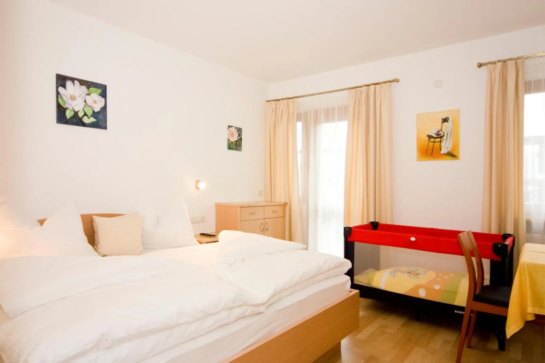 Bed in Pizzeria Restaurant Wieser