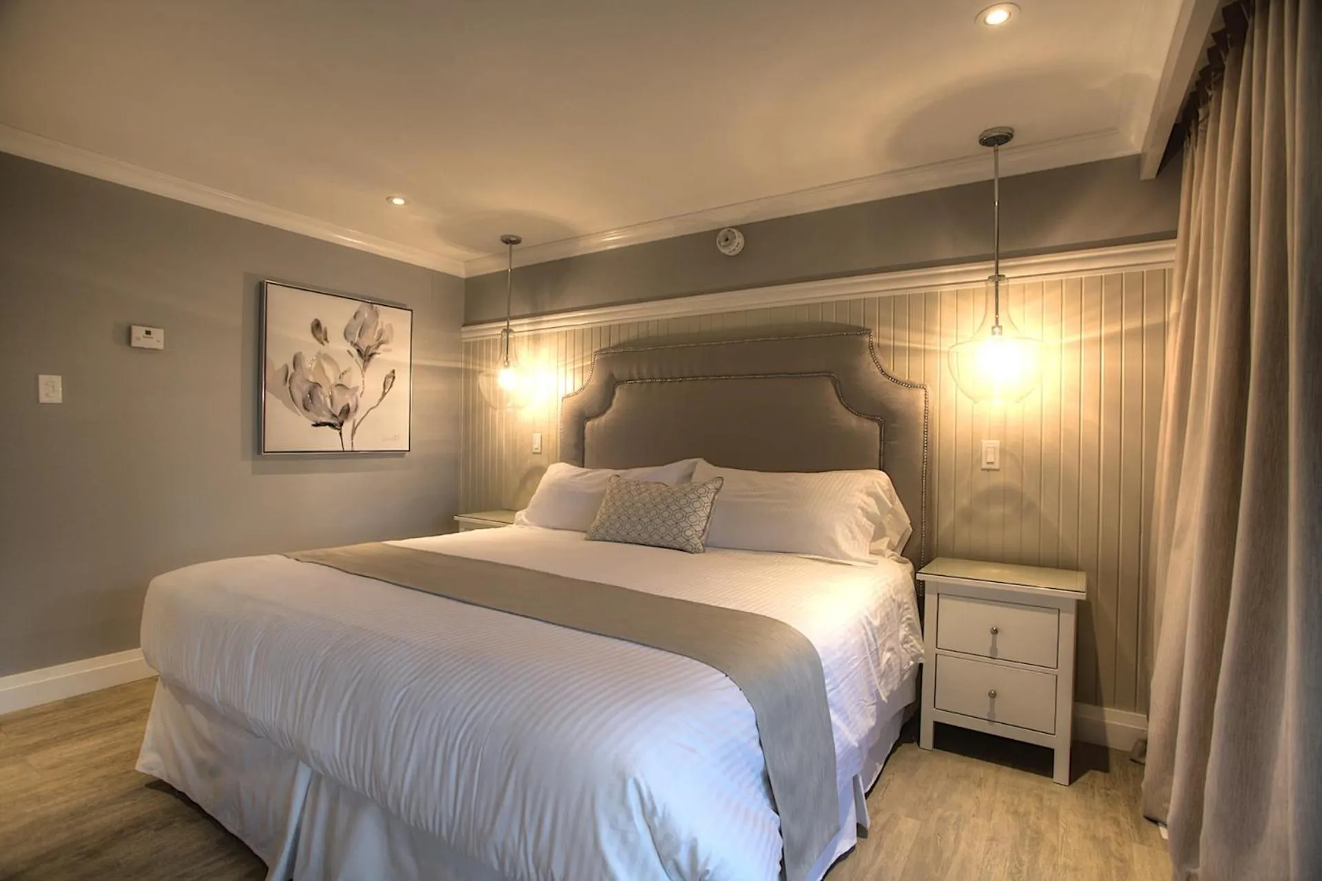 Bed in Somerset Lakeside Resort