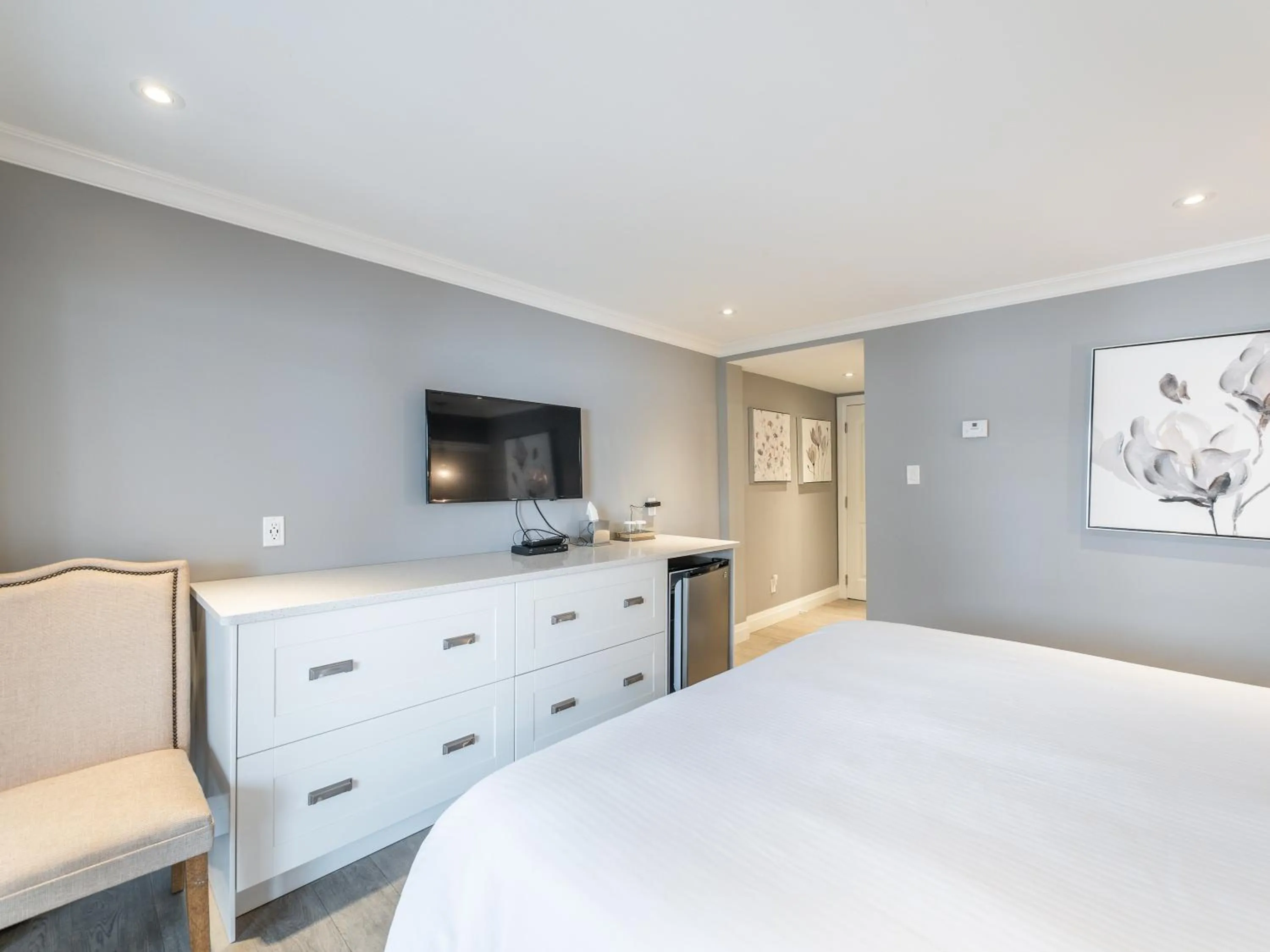 Bedroom in Somerset Lakeside Resort