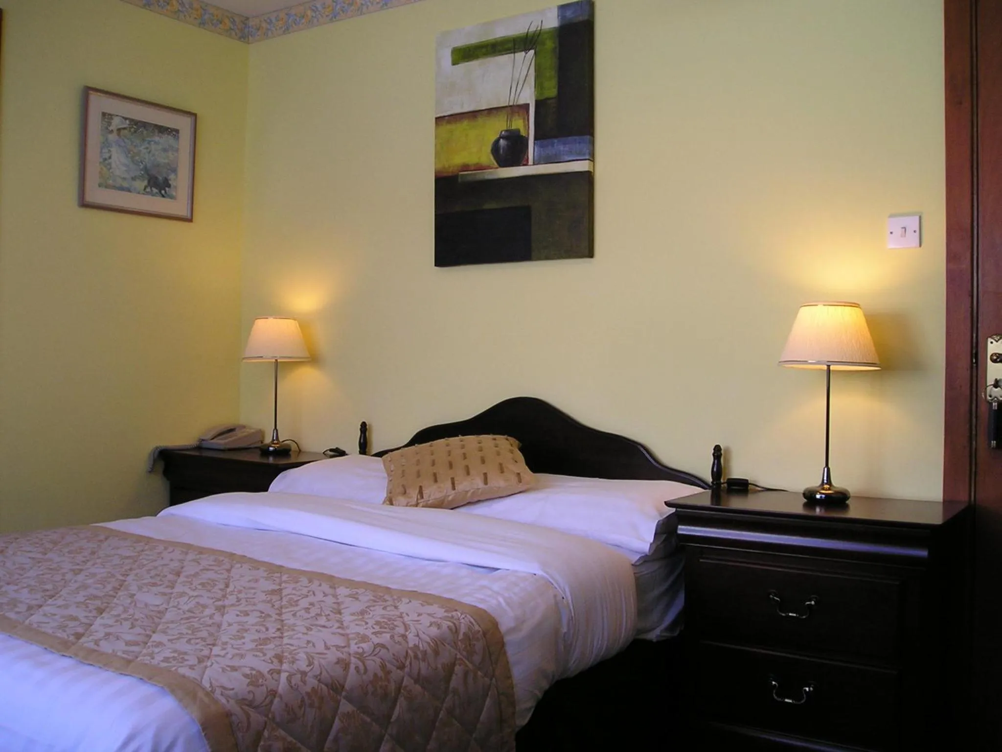 Photo of the whole room, Bed in Mountain View Guesthouse