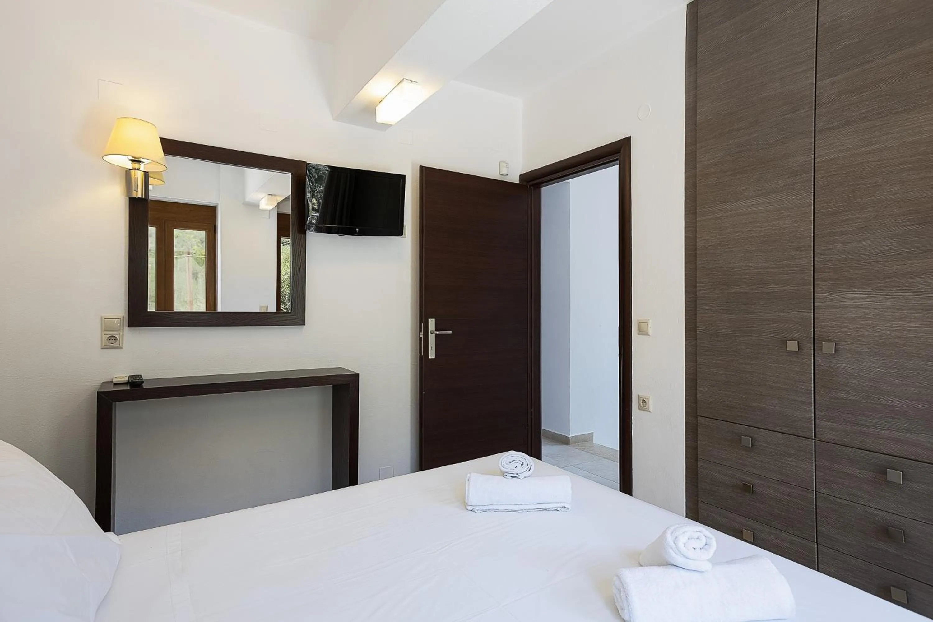 Bedroom, Bed in Pantheon Villas & Suites