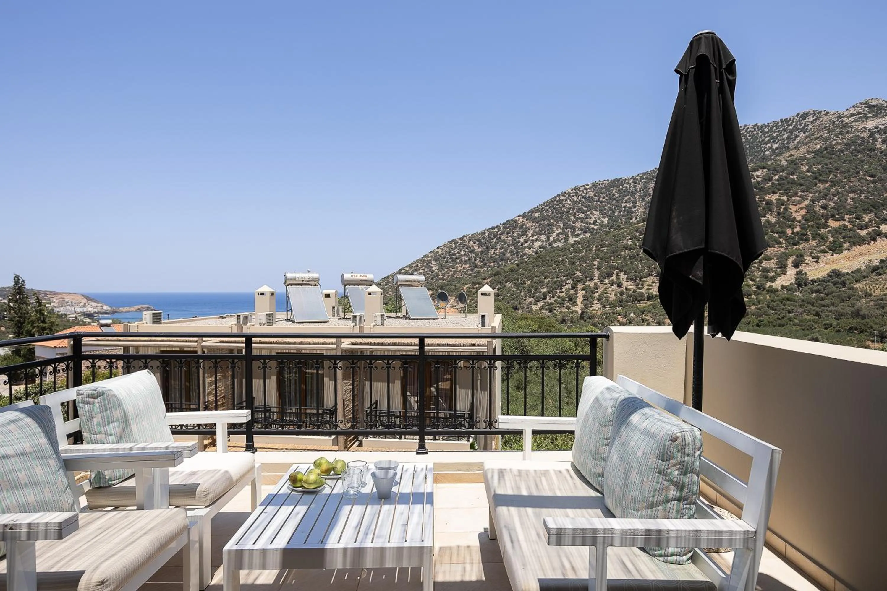 Balcony/Terrace in Pantheon Villas & Suites