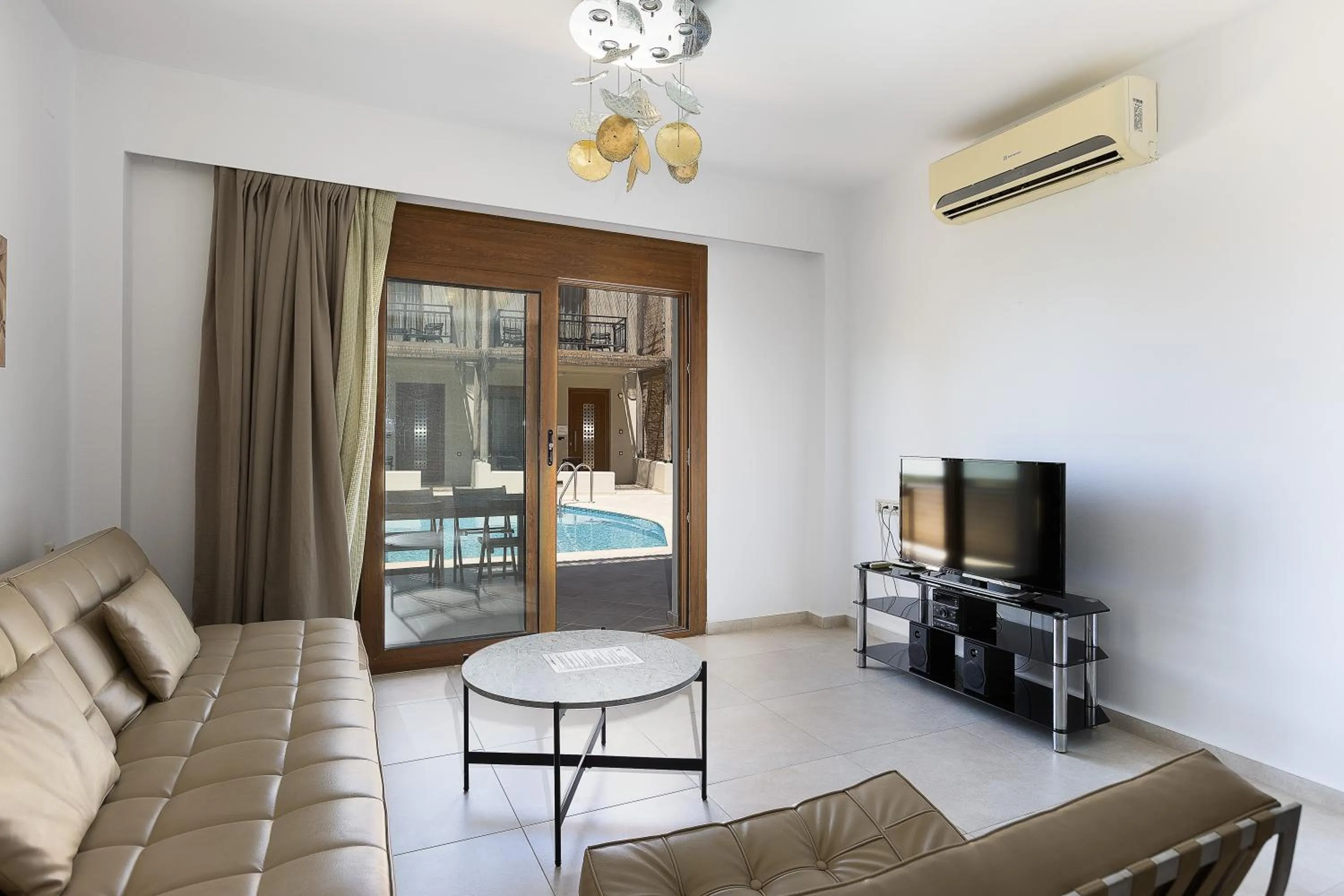 Living room in Pantheon Villas & Suites