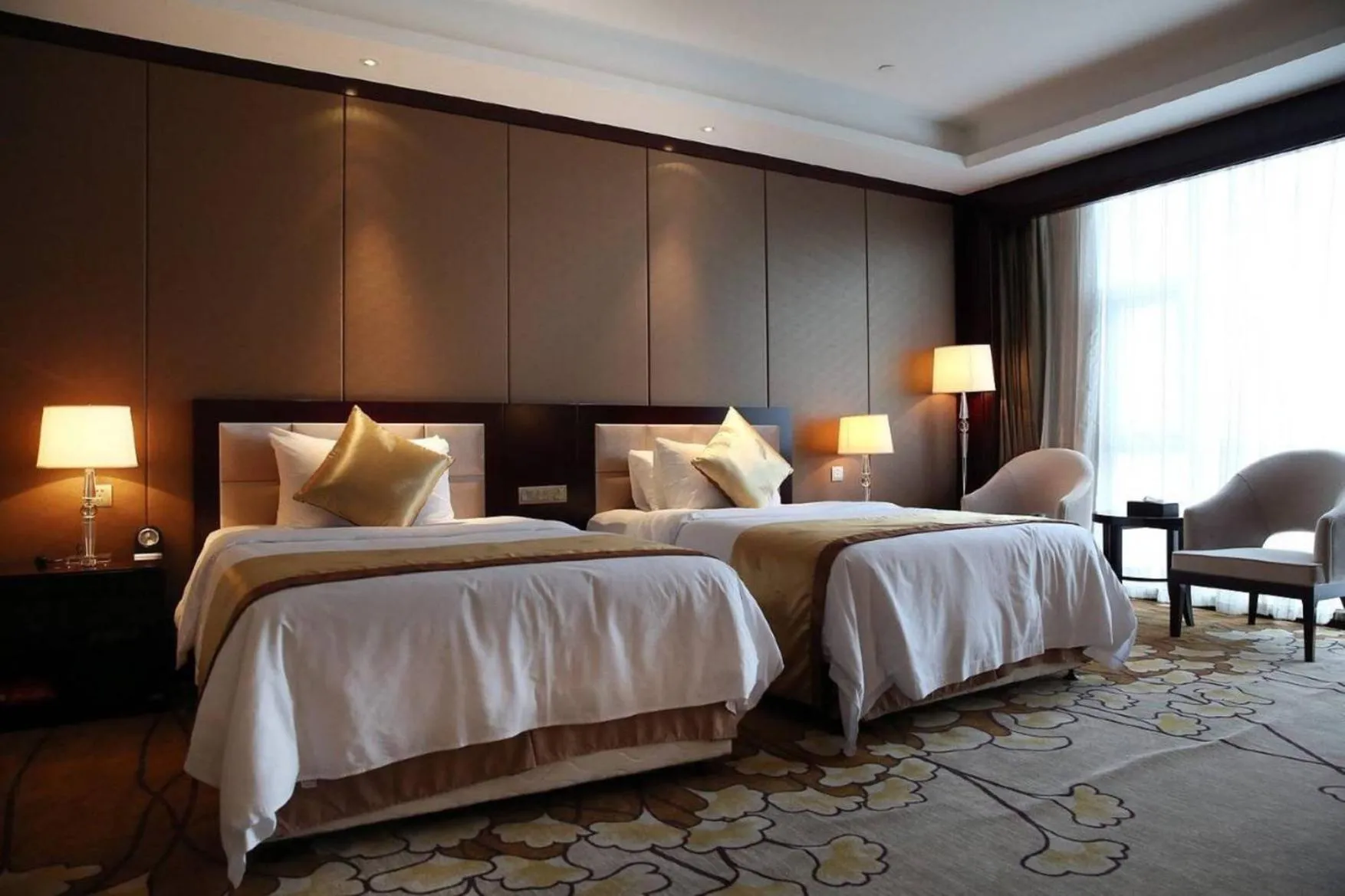 Bed in Jinling New Town Hotel Nanjing