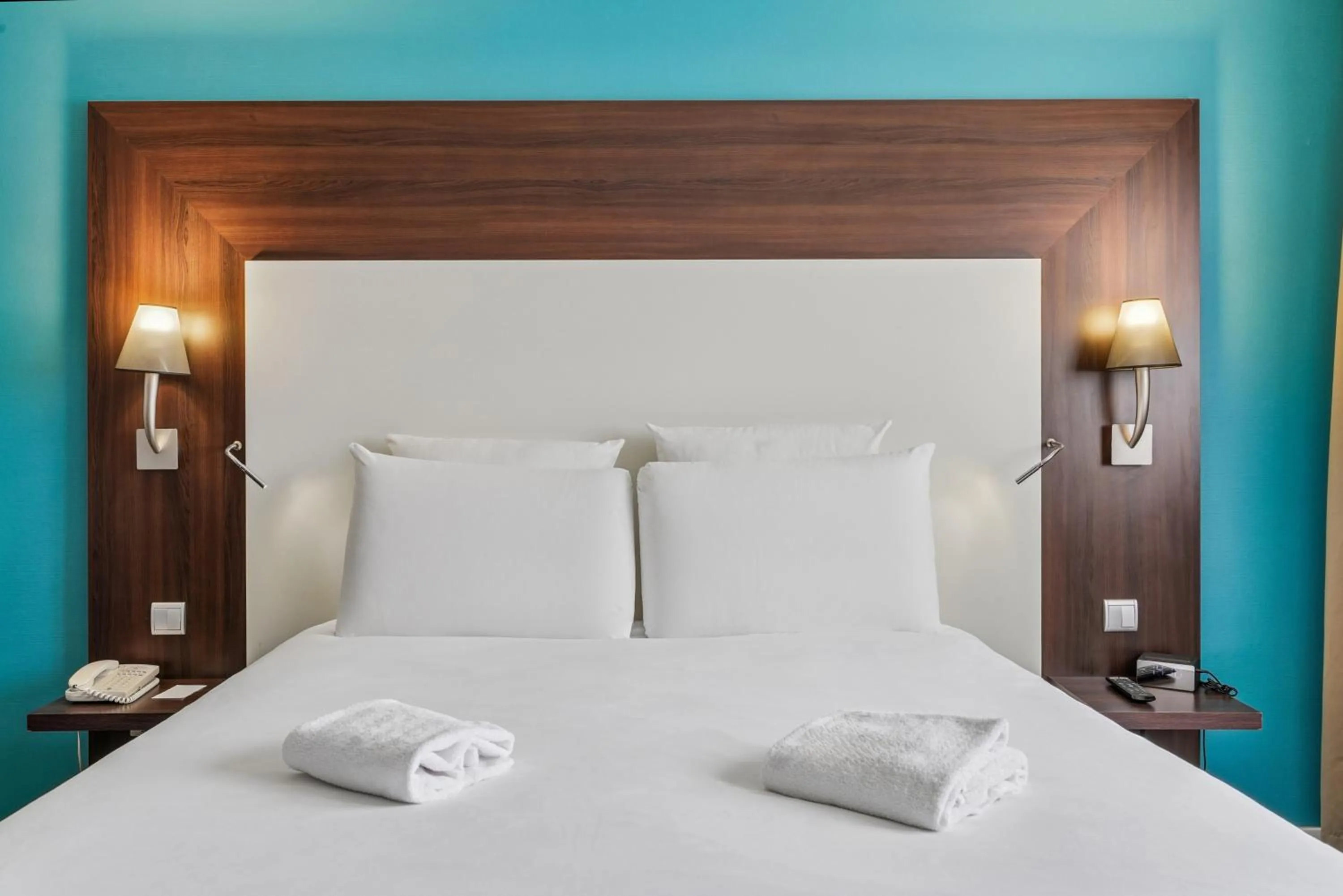 Bedroom, Bed in Mercure Paris Porte d'Orleans