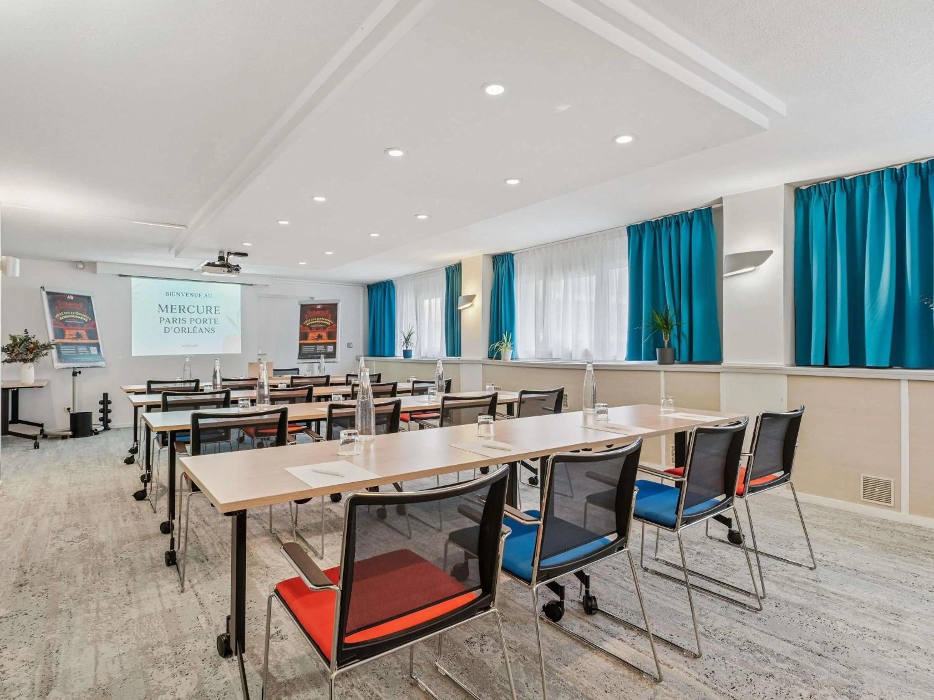 Meeting/conference room in Mercure Paris Porte d'Orleans