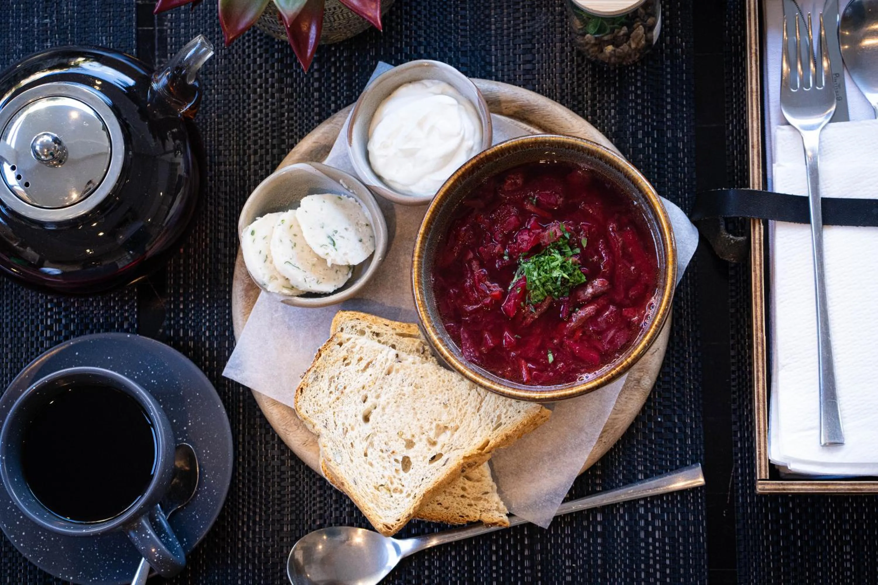 Restaurant/places to eat in Carrubba