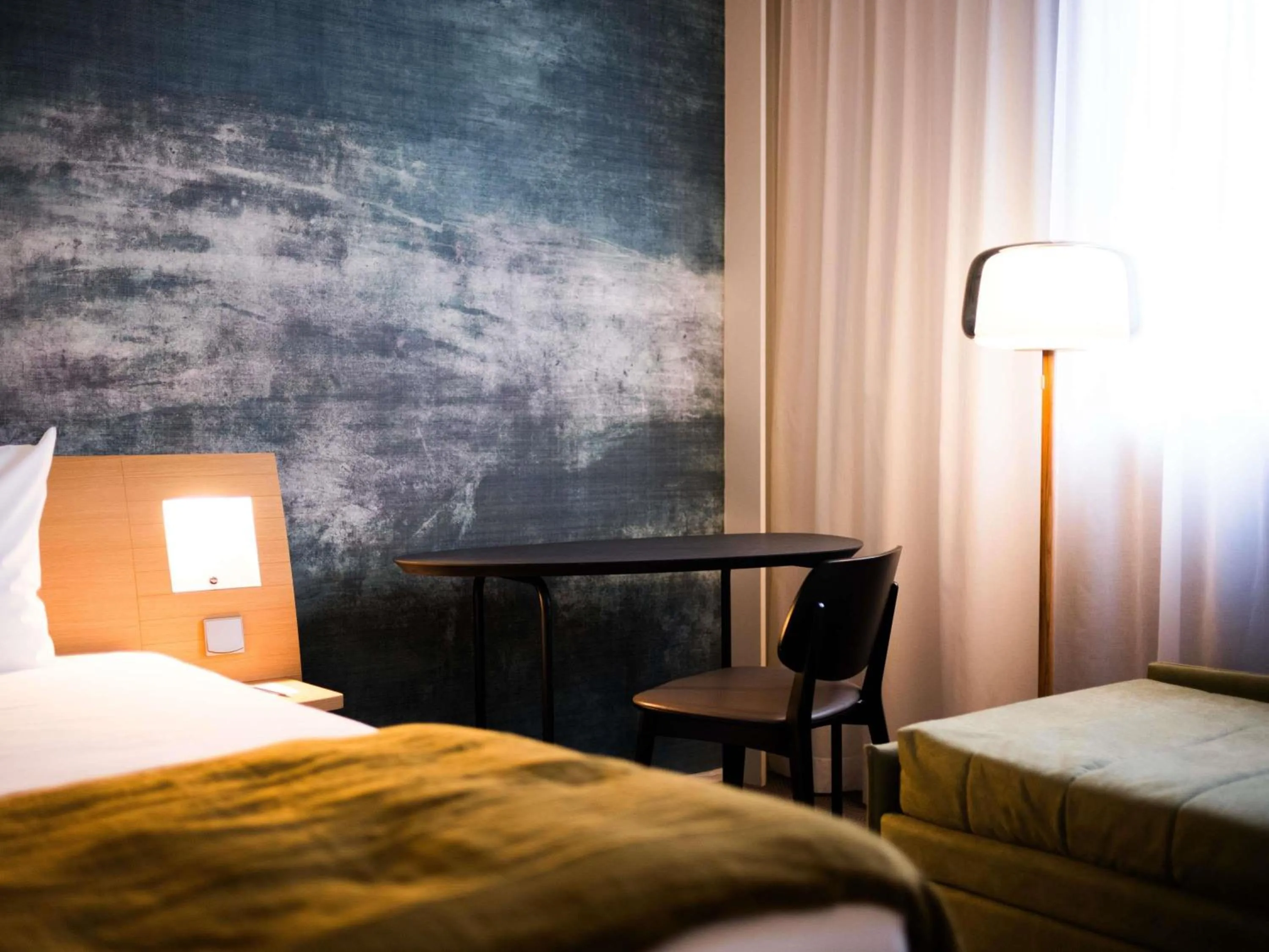 Property building, Bed in Novotel Bayeux