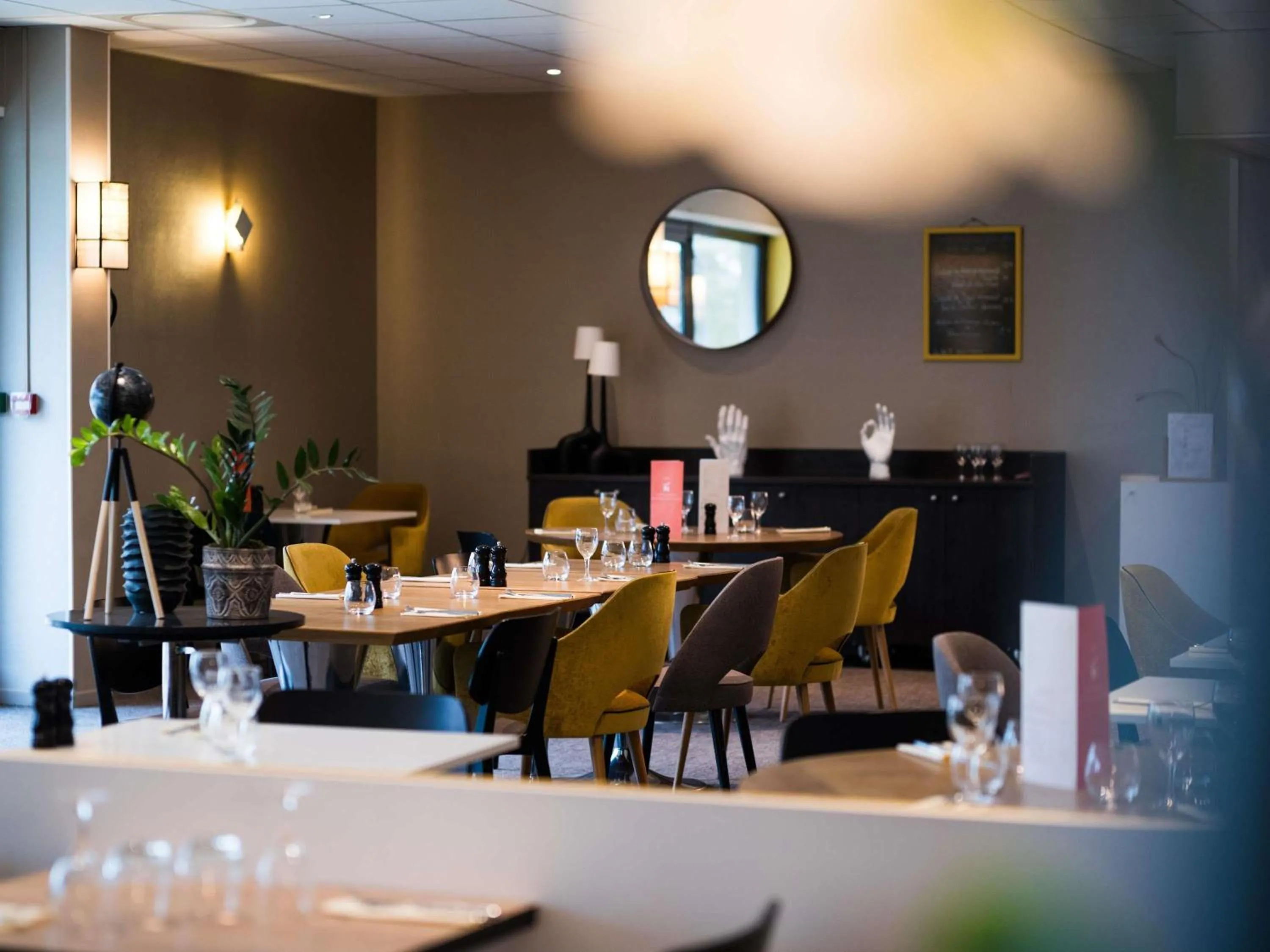 Restaurant/places to eat in Novotel Bayeux