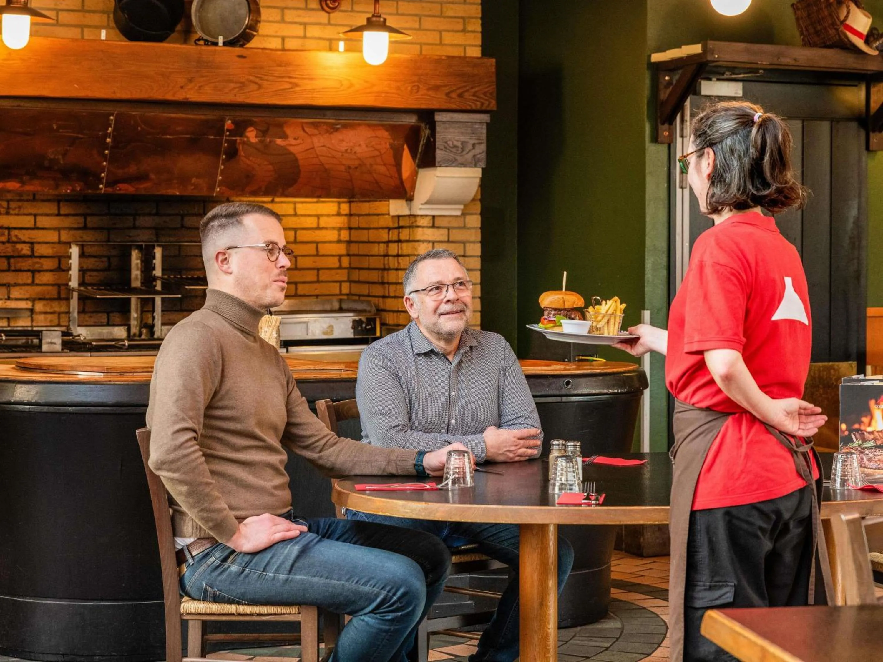 Restaurant/places to eat in ibis Lyon Gare Part Dieu