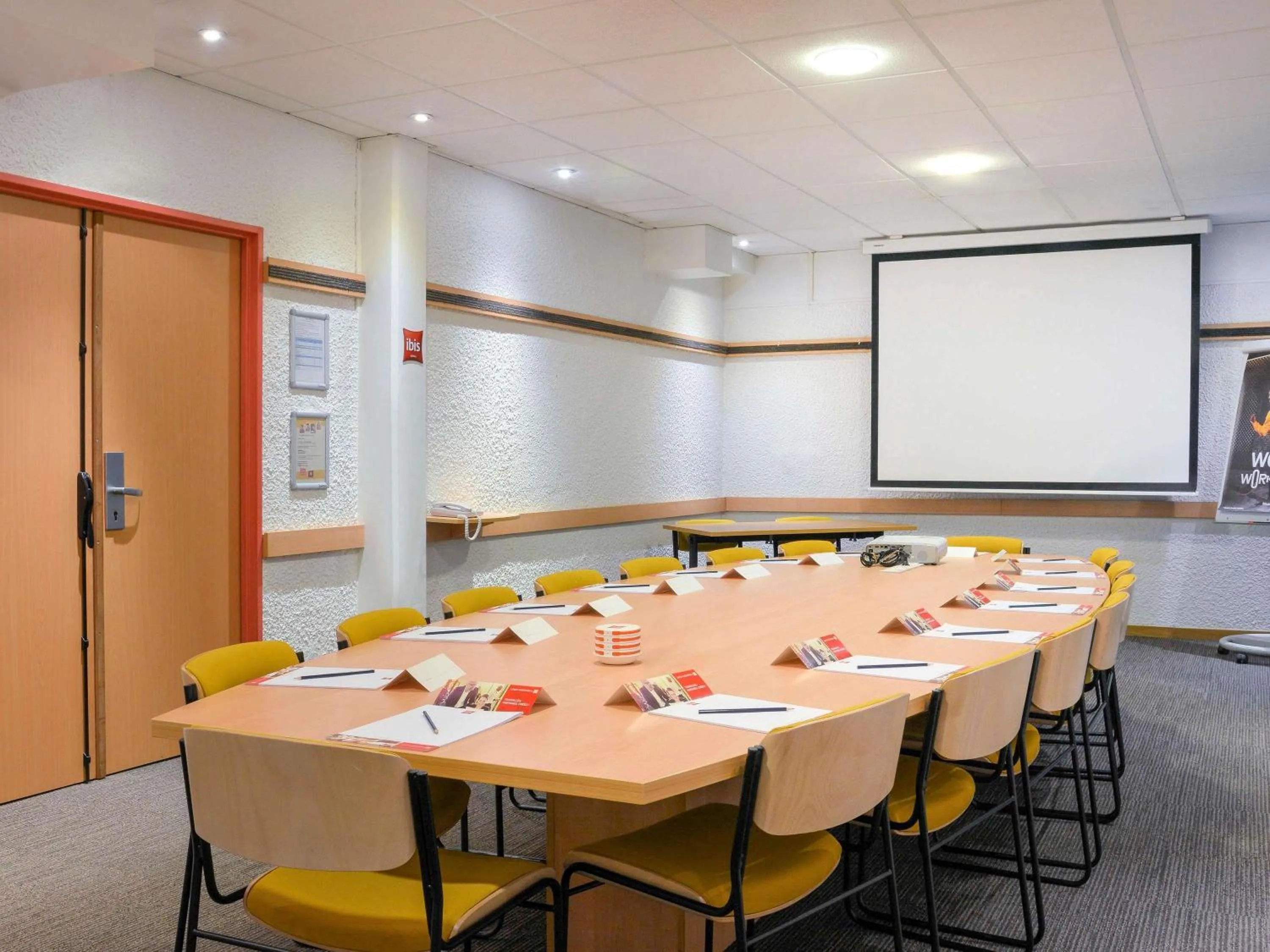 Meeting/conference room in ibis Lyon Gare Part Dieu