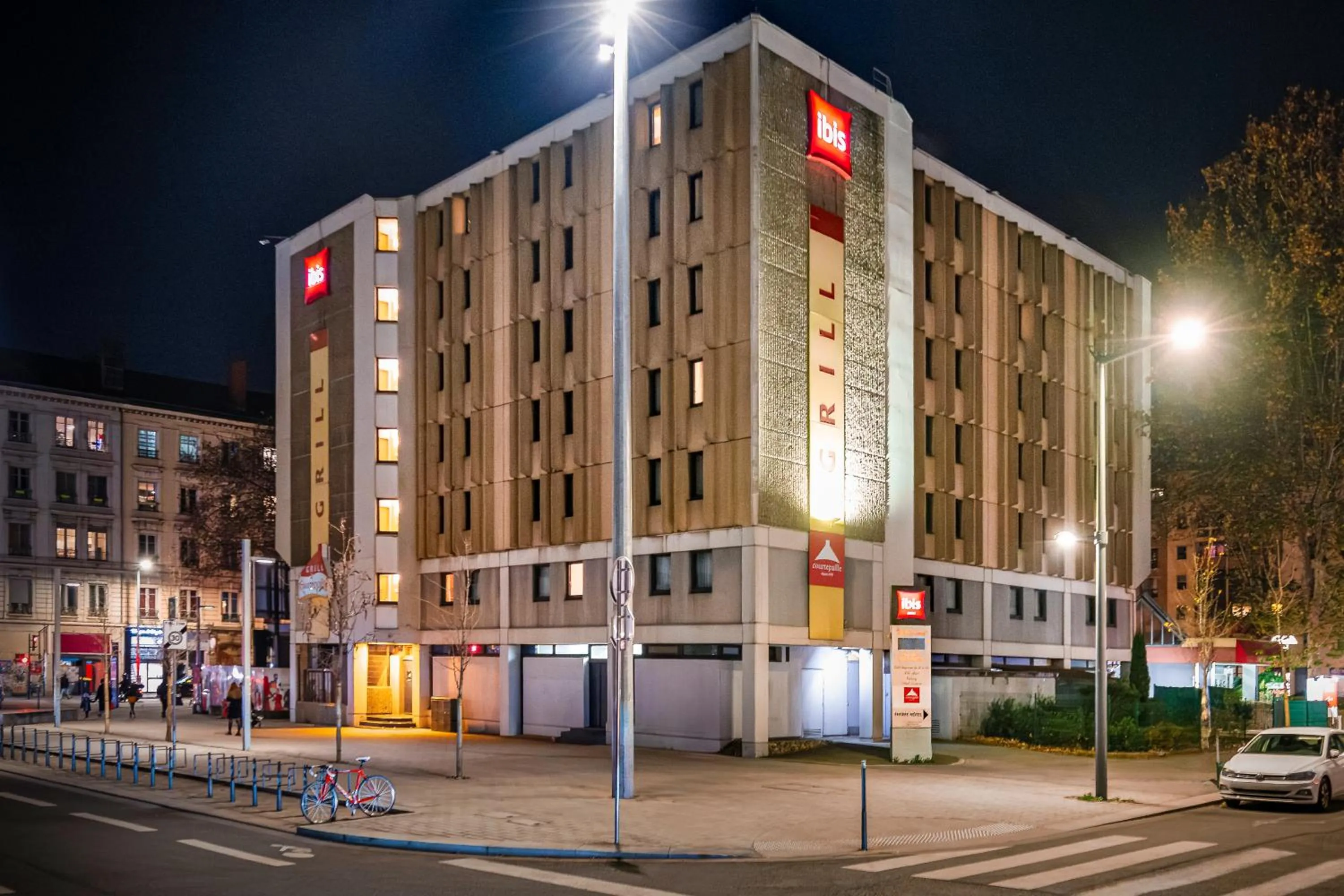 Facade/entrance in ibis Lyon Gare Part Dieu