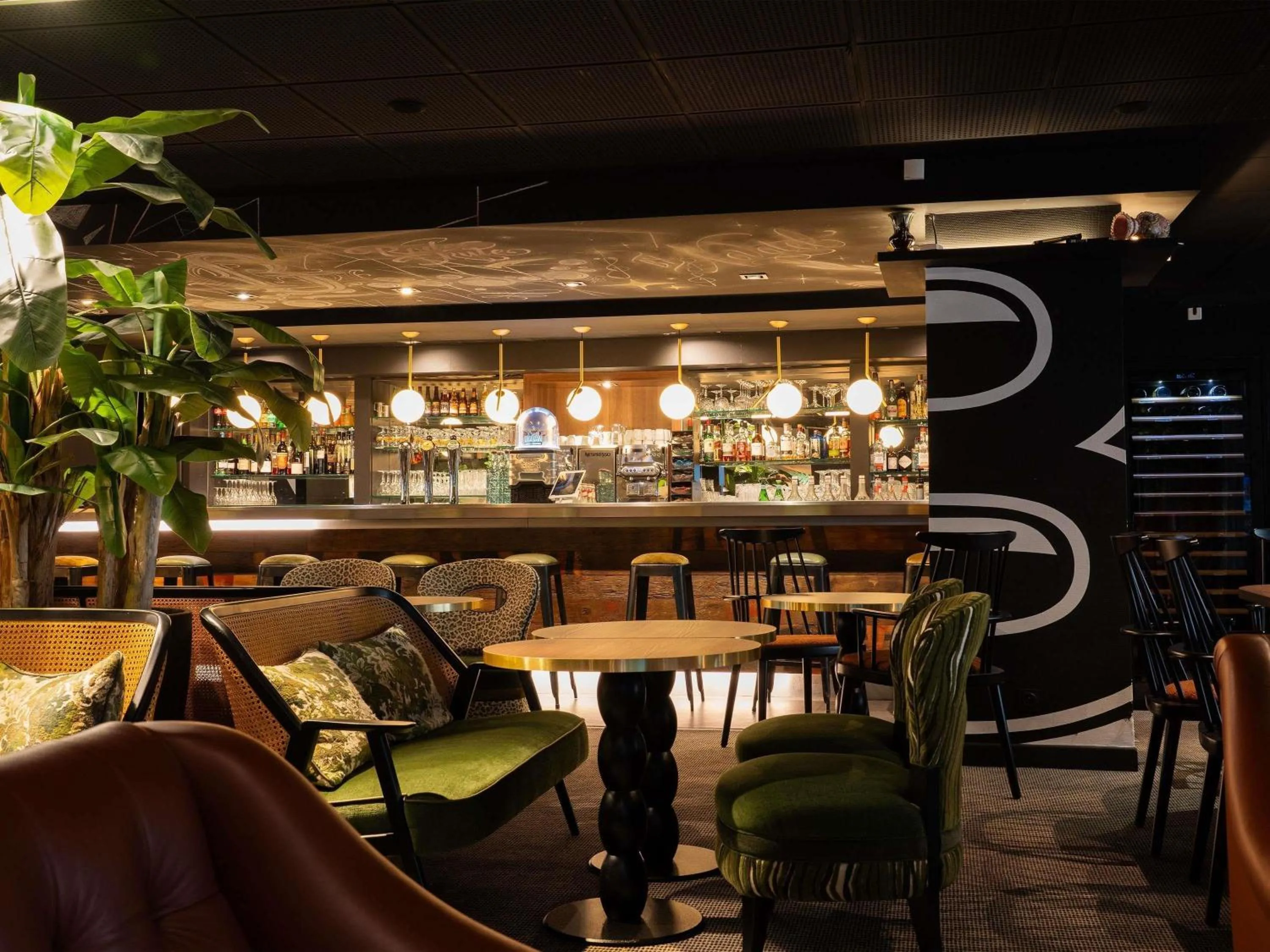 Restaurant/places to eat in Novotel Metz Centre