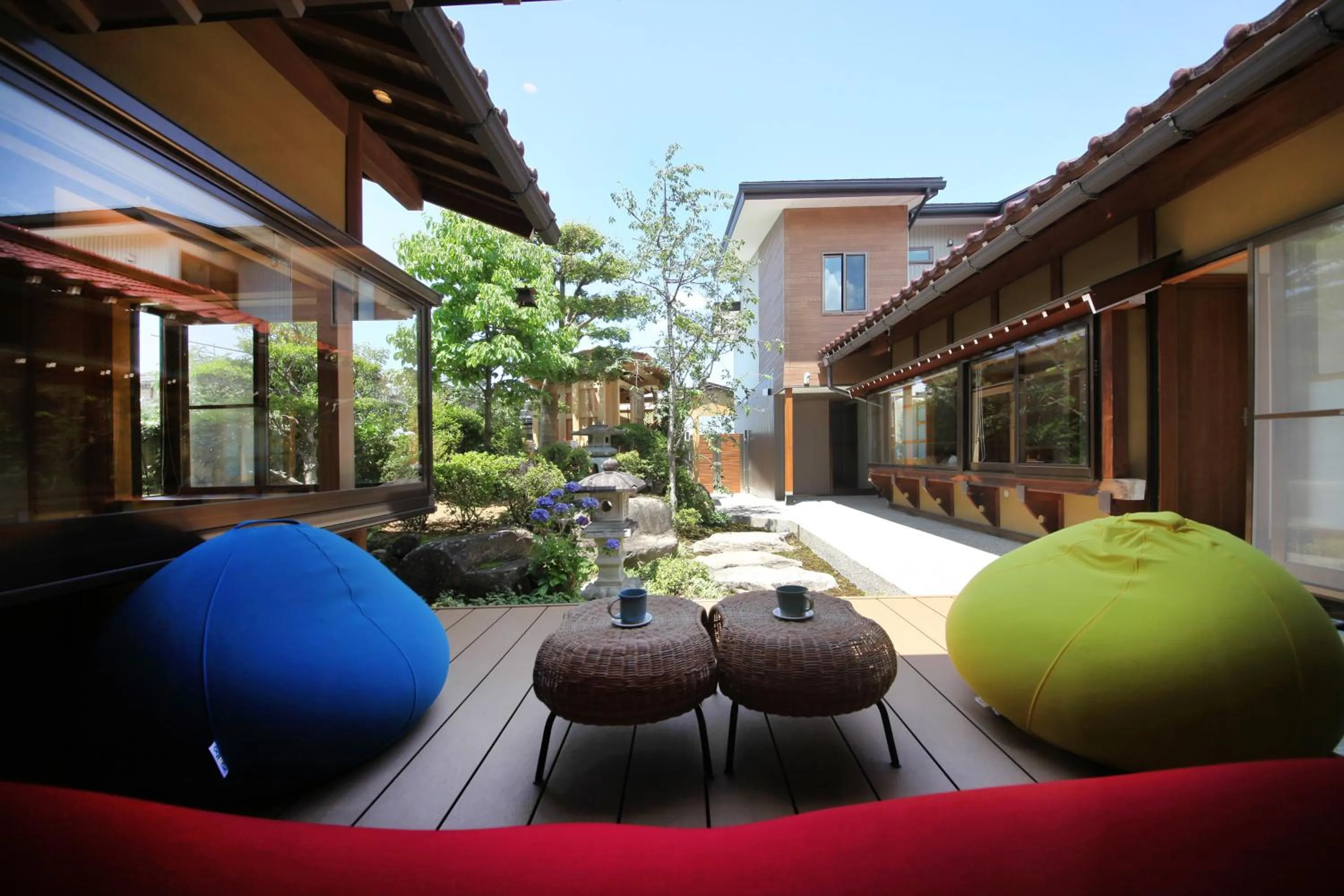 Inner courtyard view in Ichinomatsu Japanese Modern Hotel