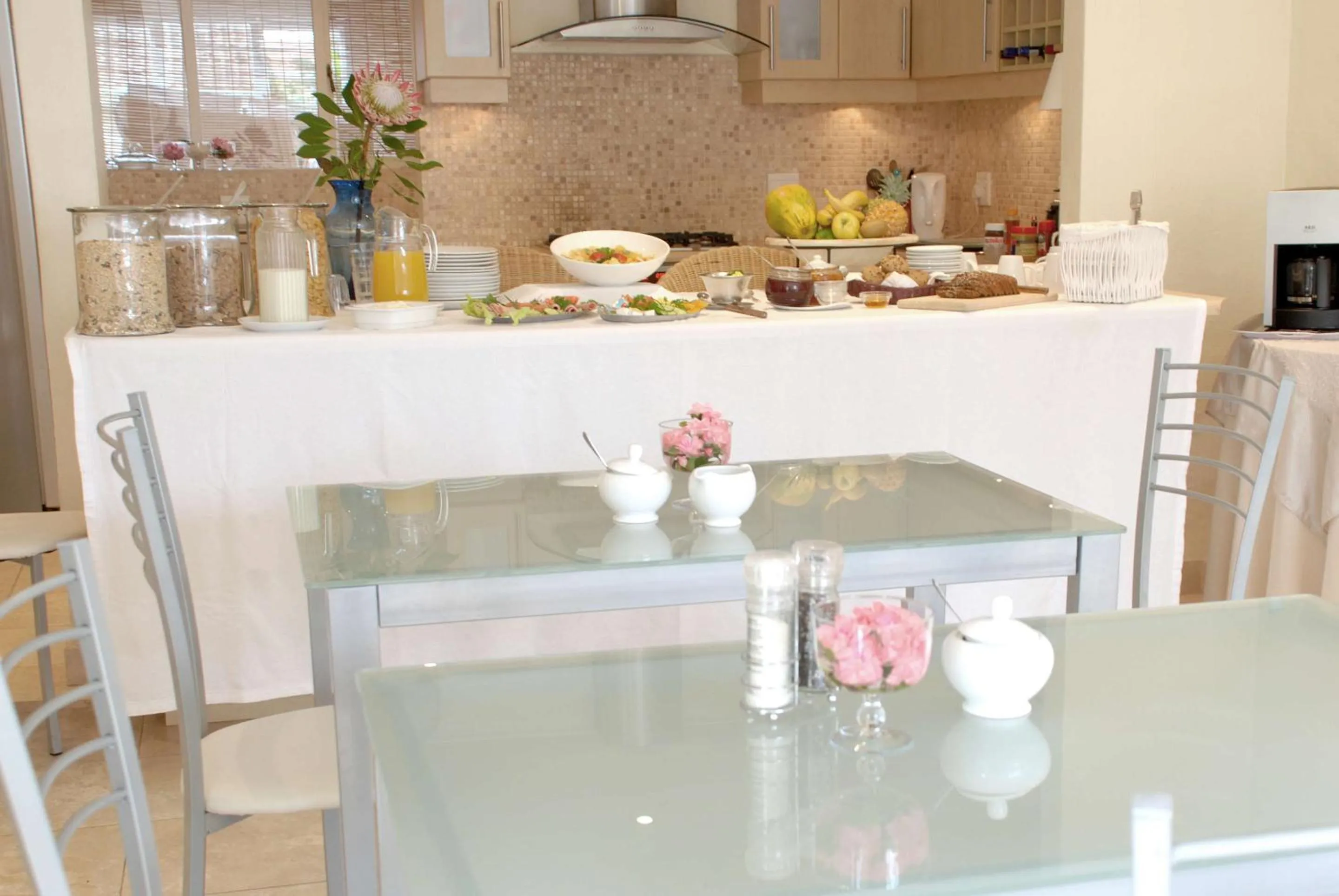 Continental breakfast in Mandalay Guest House Plettenberg Bay