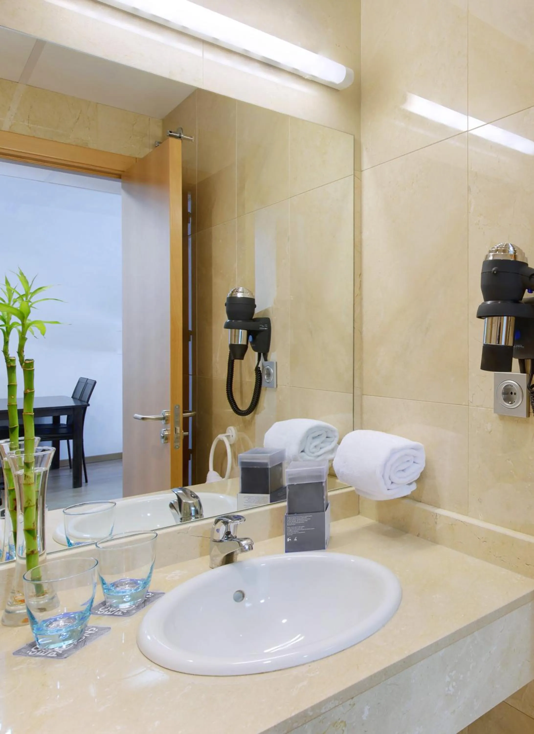 Bathroom in Madrid Airport Suites, Affiliated by Meliá