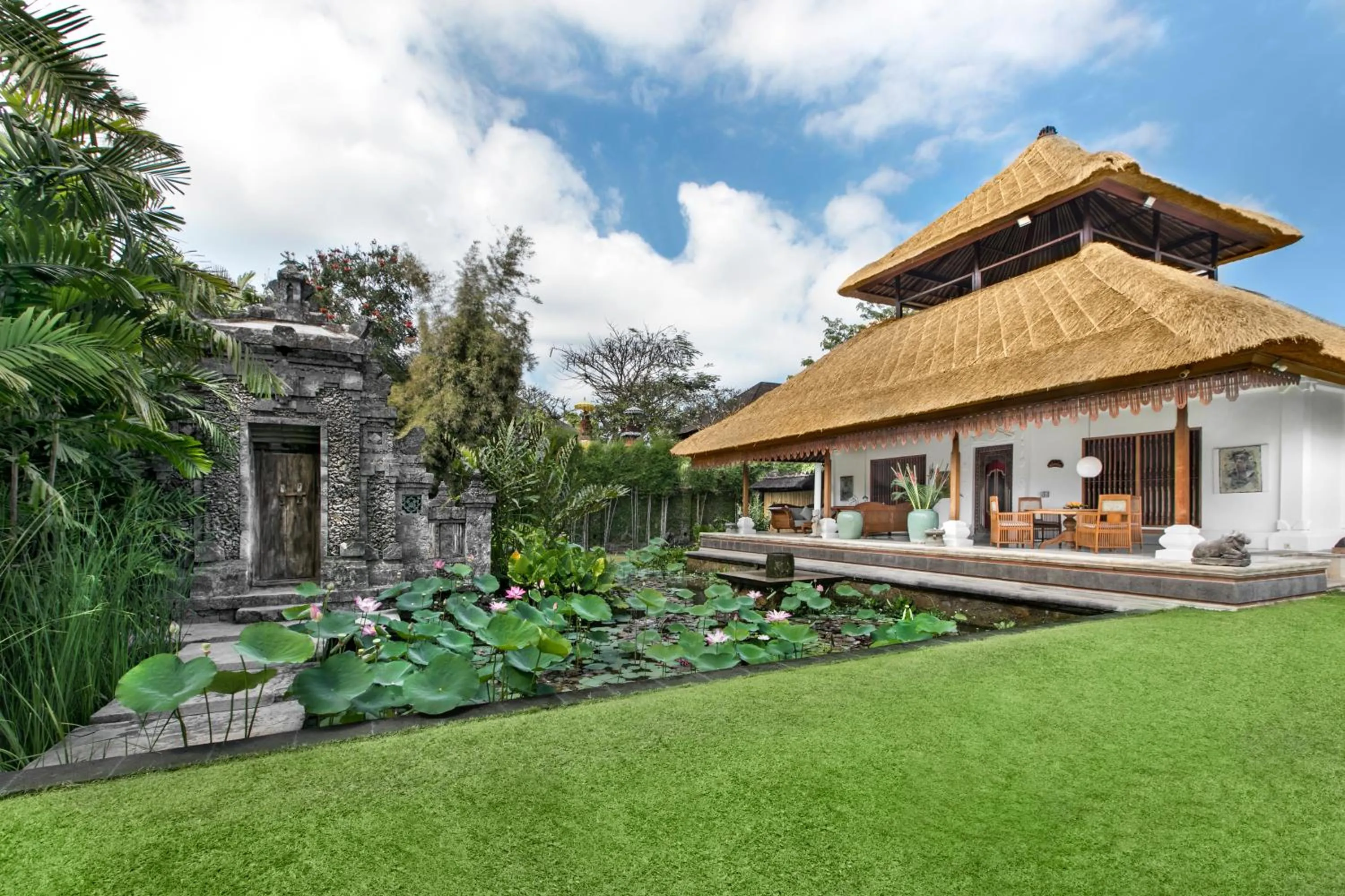 Property building in Villa Wantilan Putih